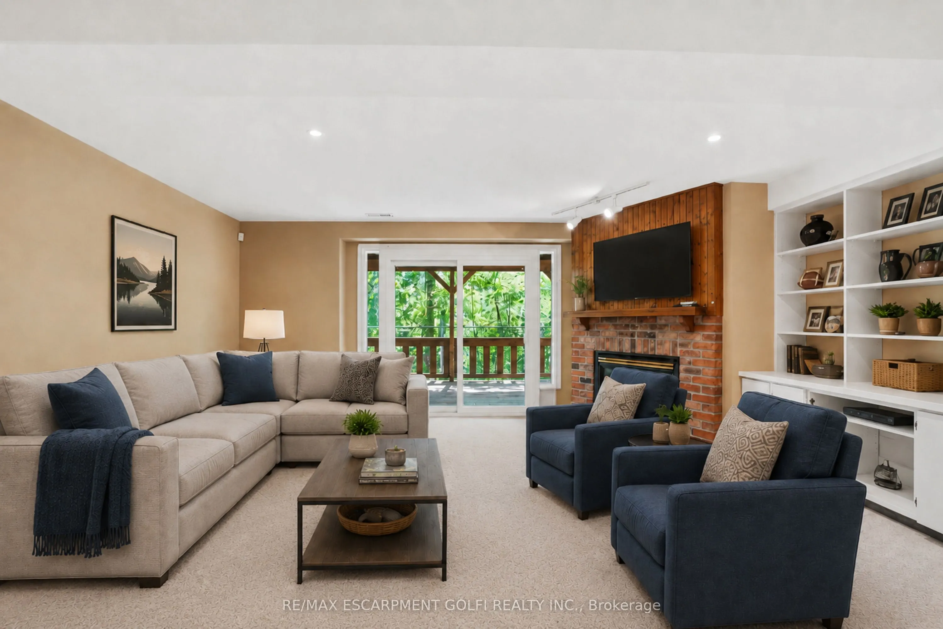58 Glendale Avenue #12