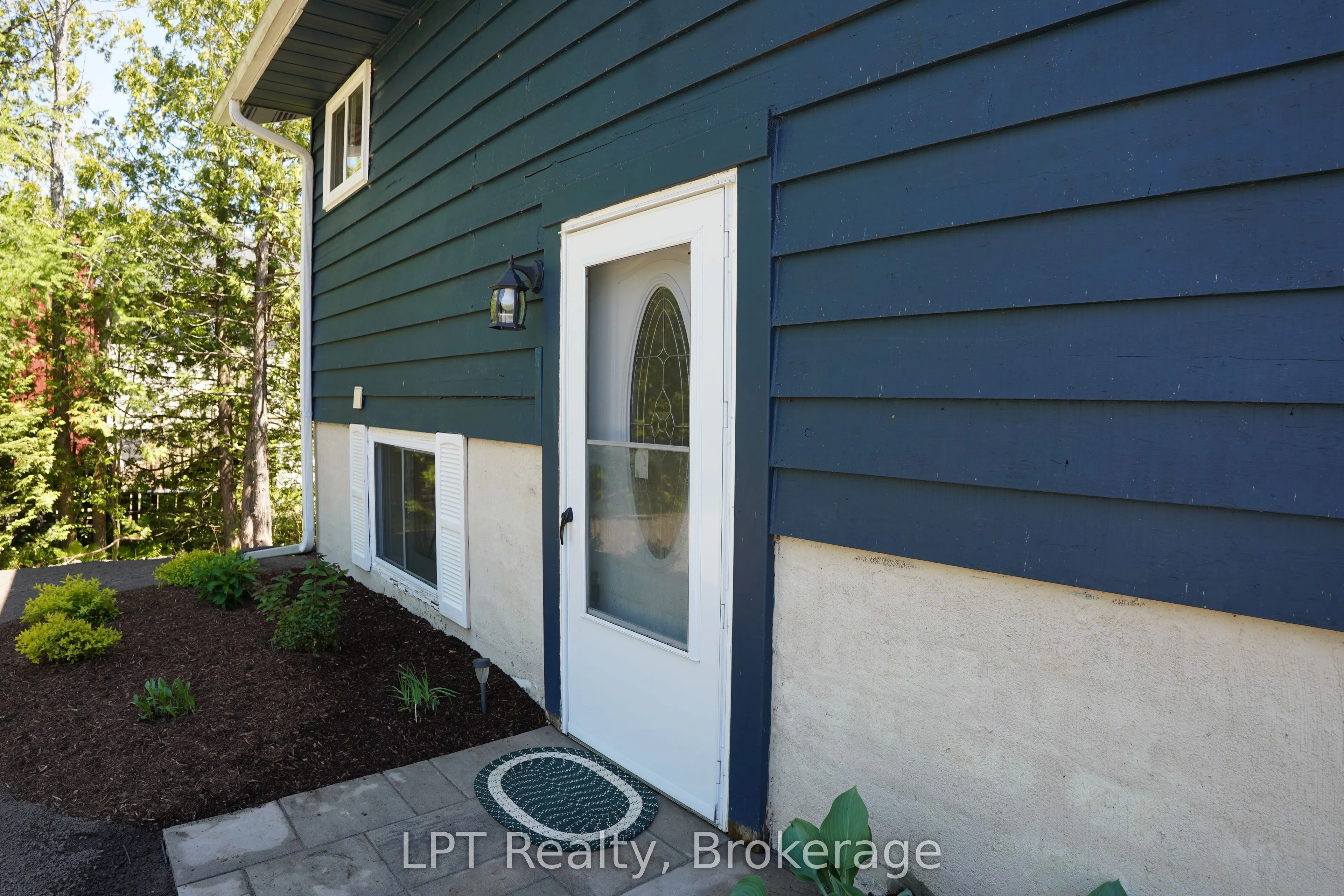 67 William Court