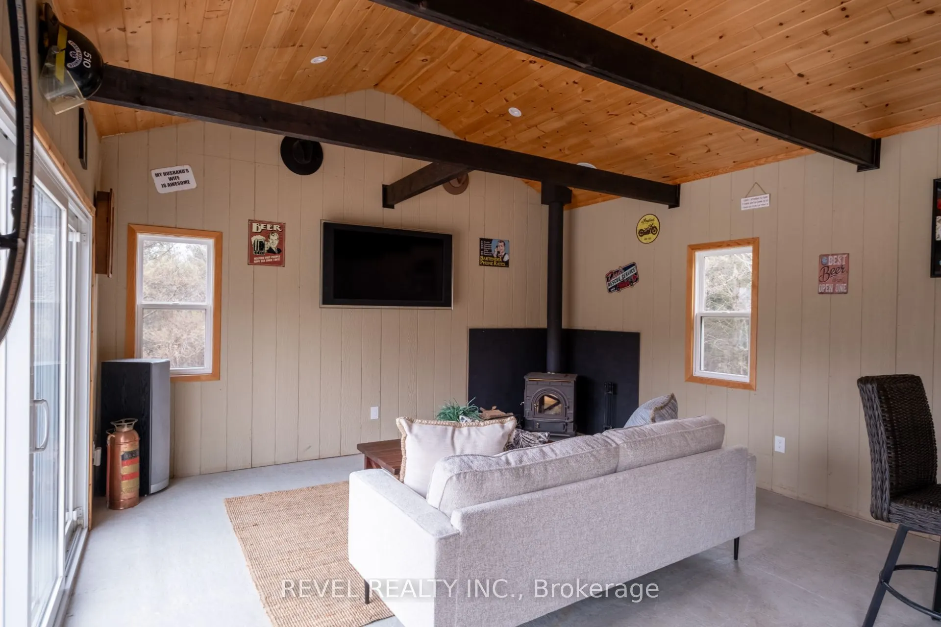 9343 Wellington 22 Road
