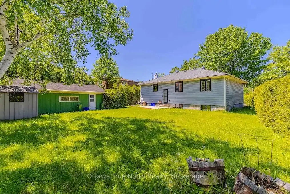 35 Tauvette Street
