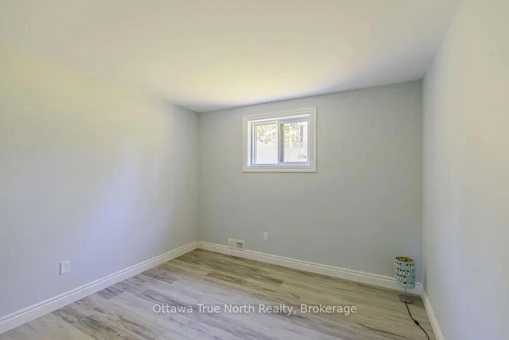 35 Tauvette Street