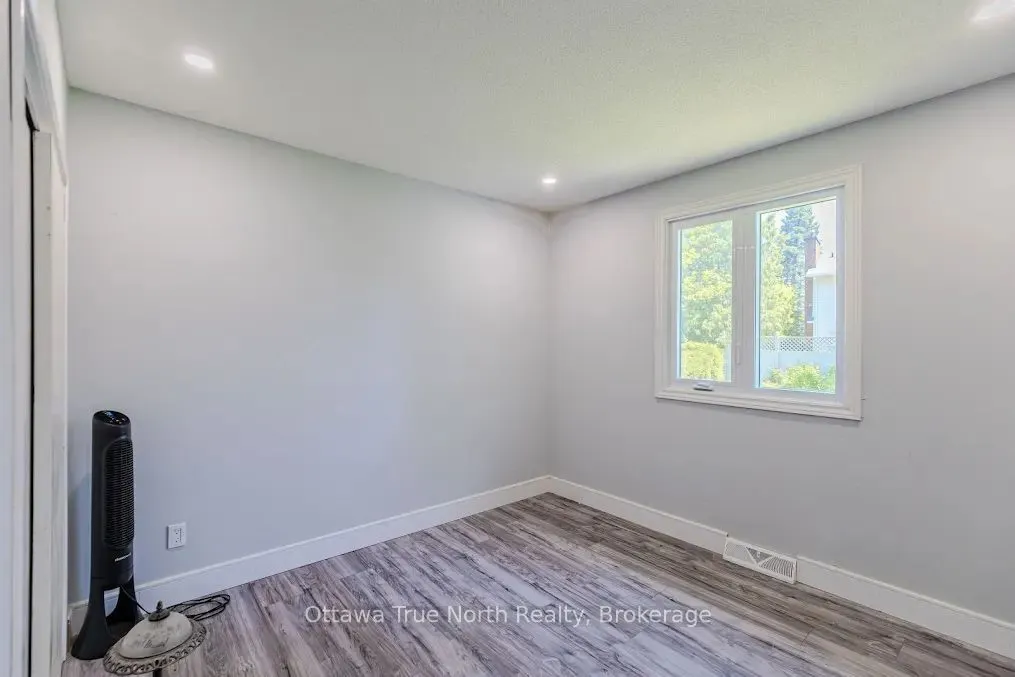 35 Tauvette Street