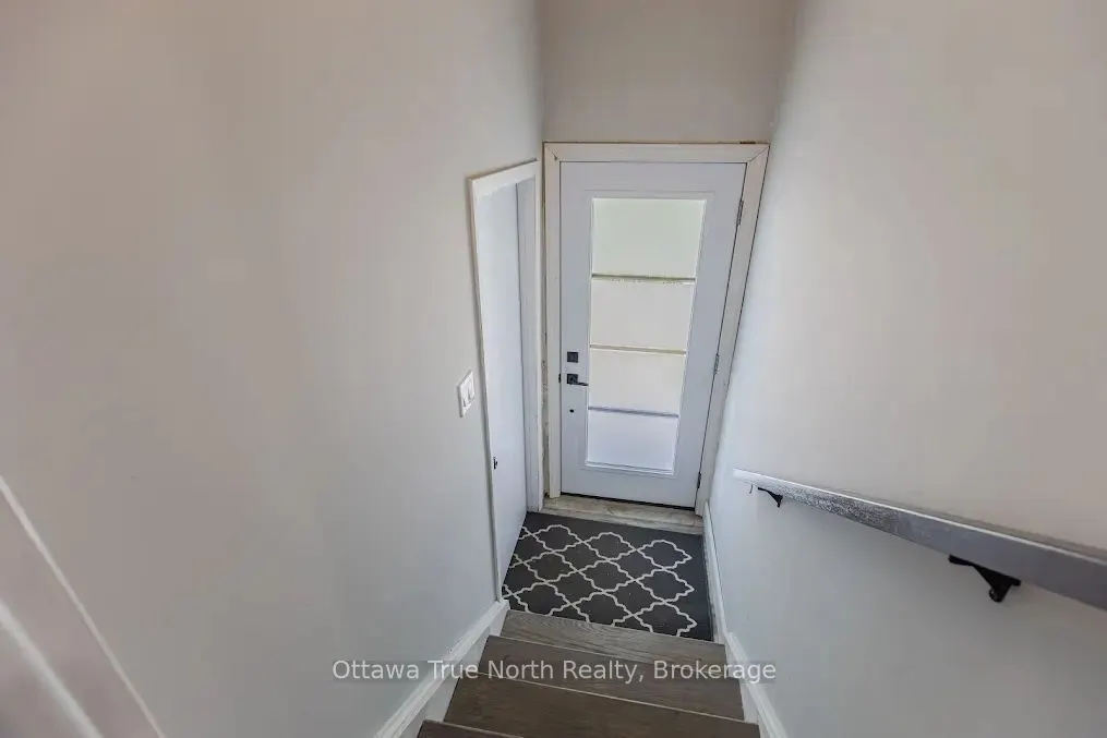 35 Tauvette Street