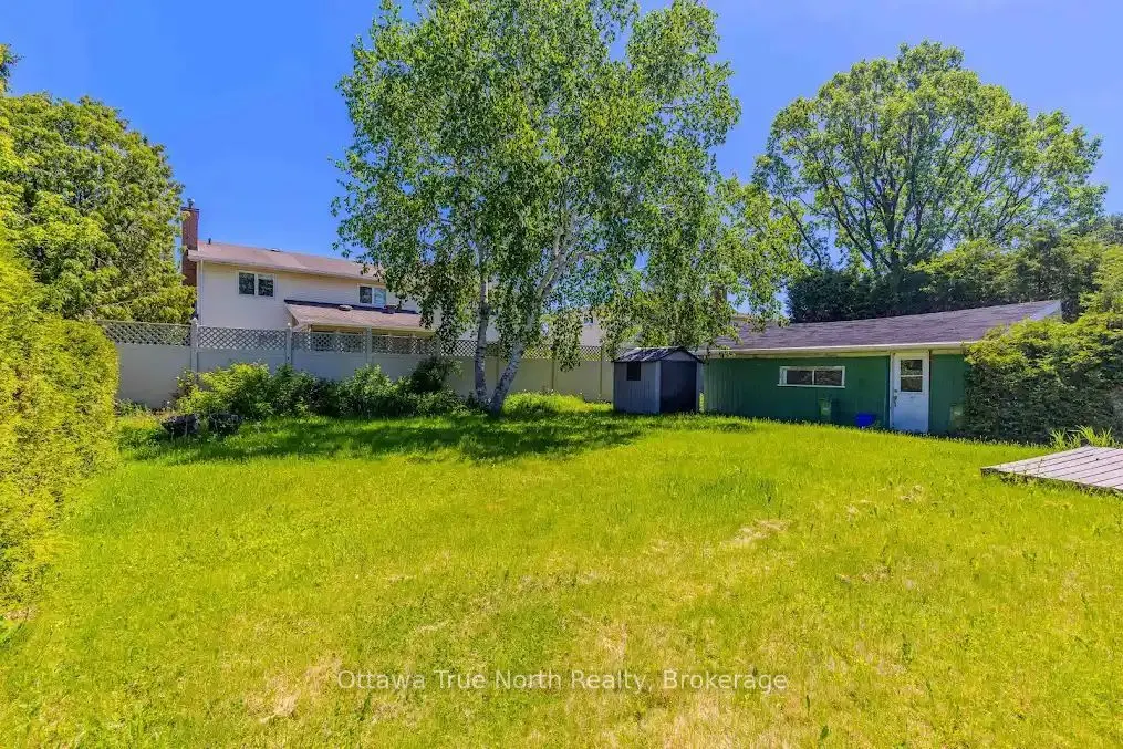 35 Tauvette Street