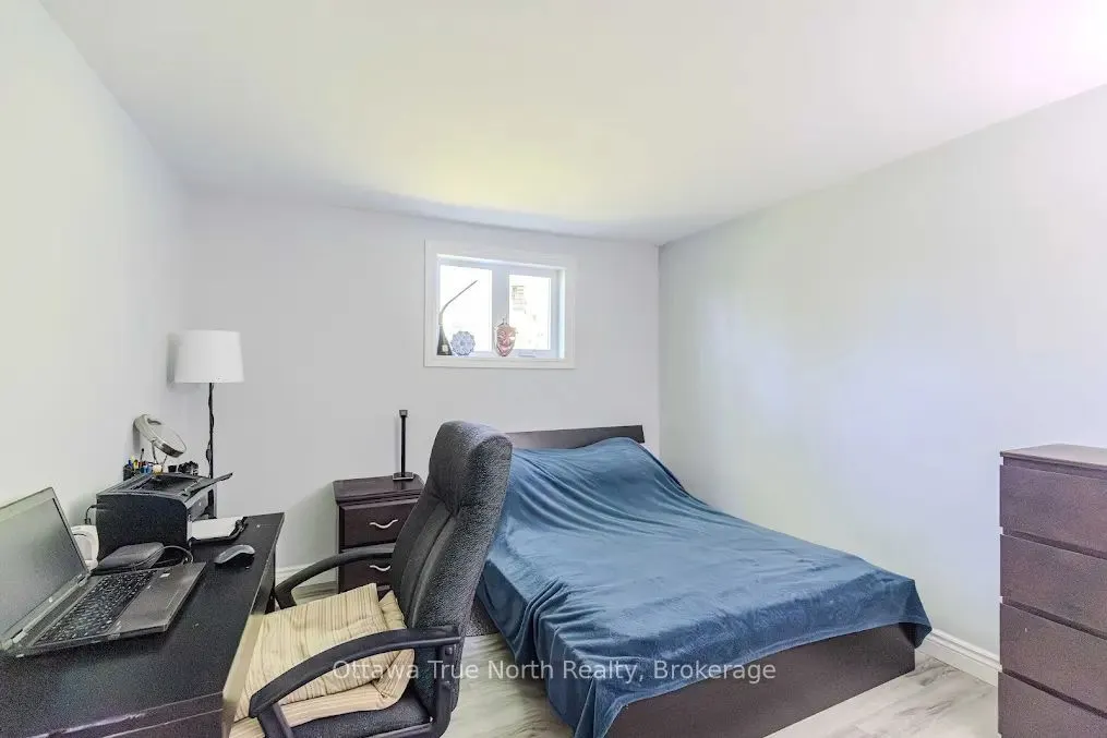 35 Tauvette Street