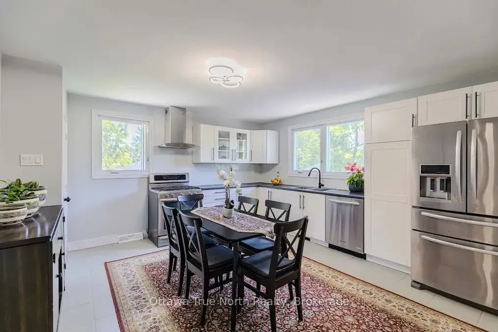 35 Tauvette Street
