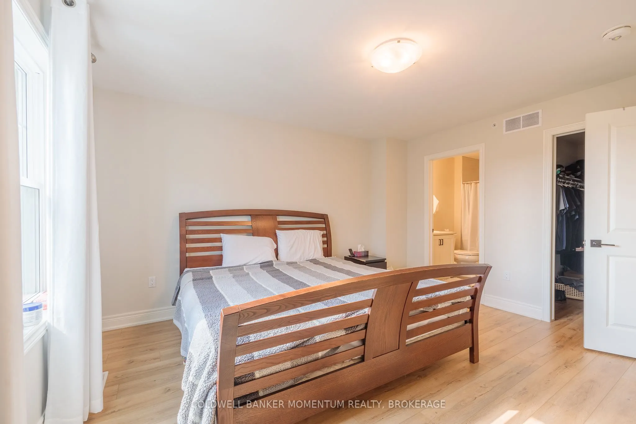 153 B MOFFATT Street #B