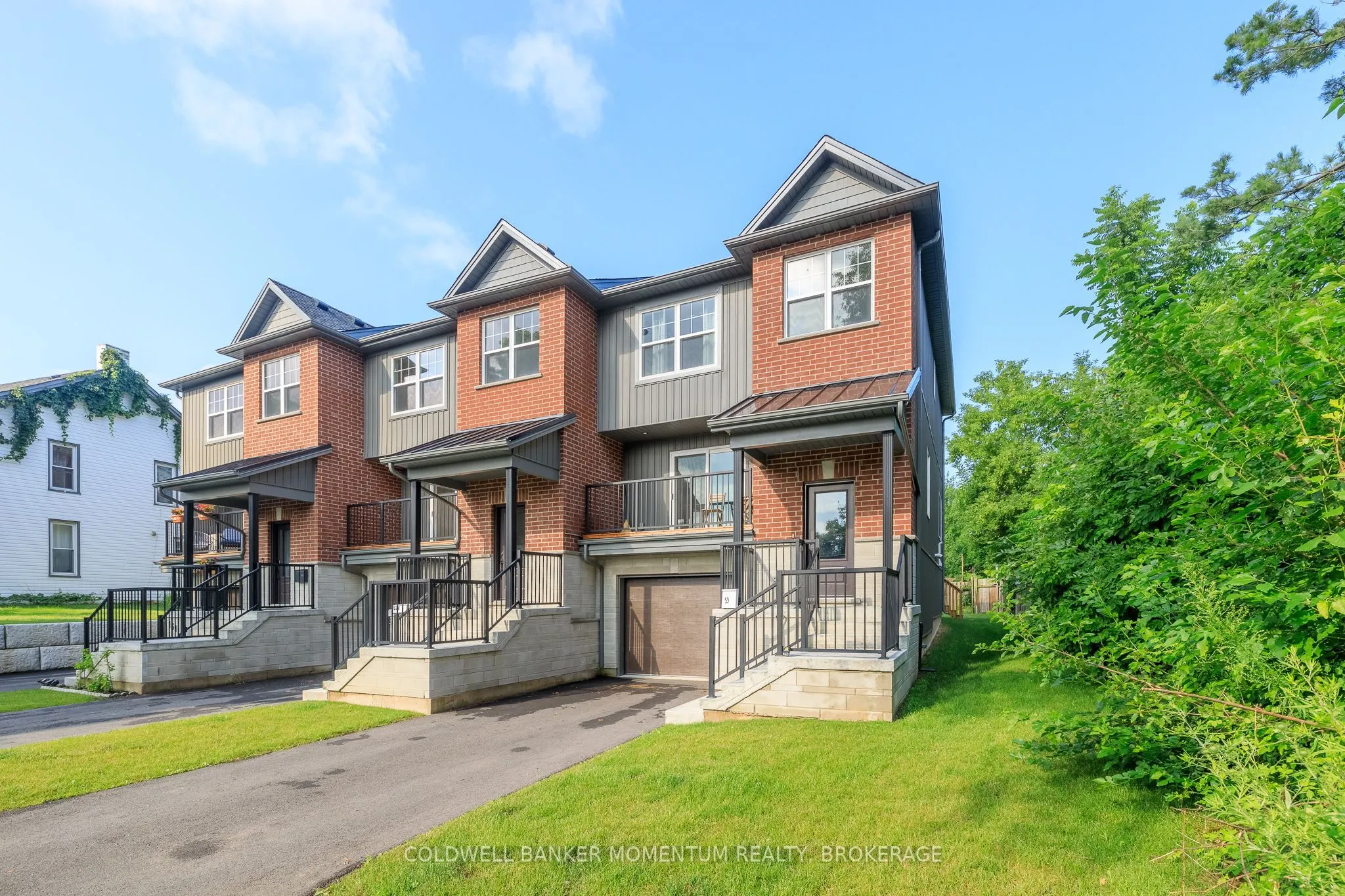 153 B MOFFATT Street #B