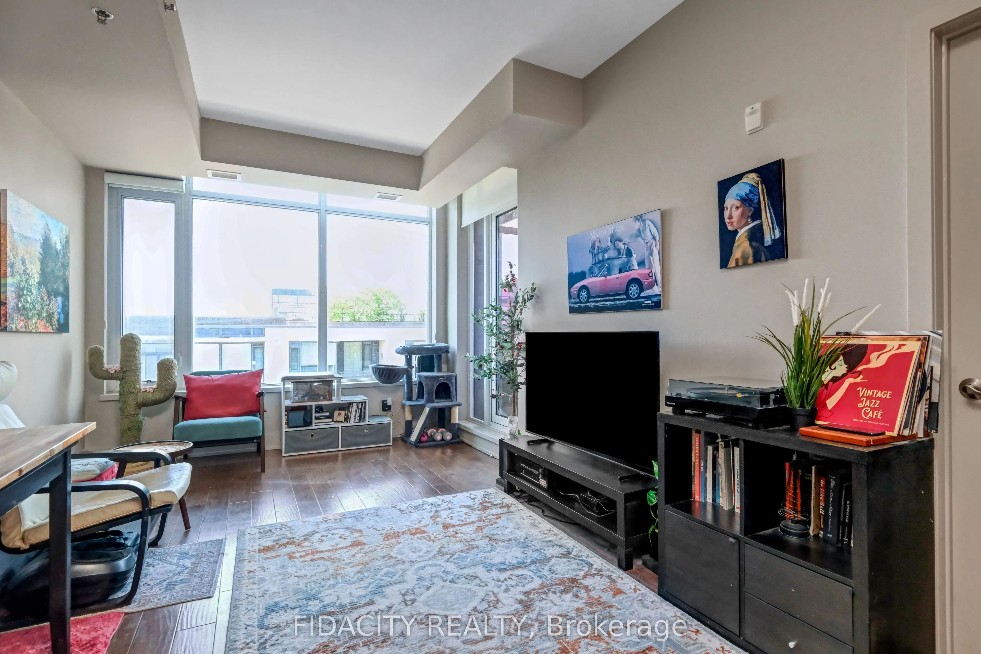 108 Richmond Road #609
