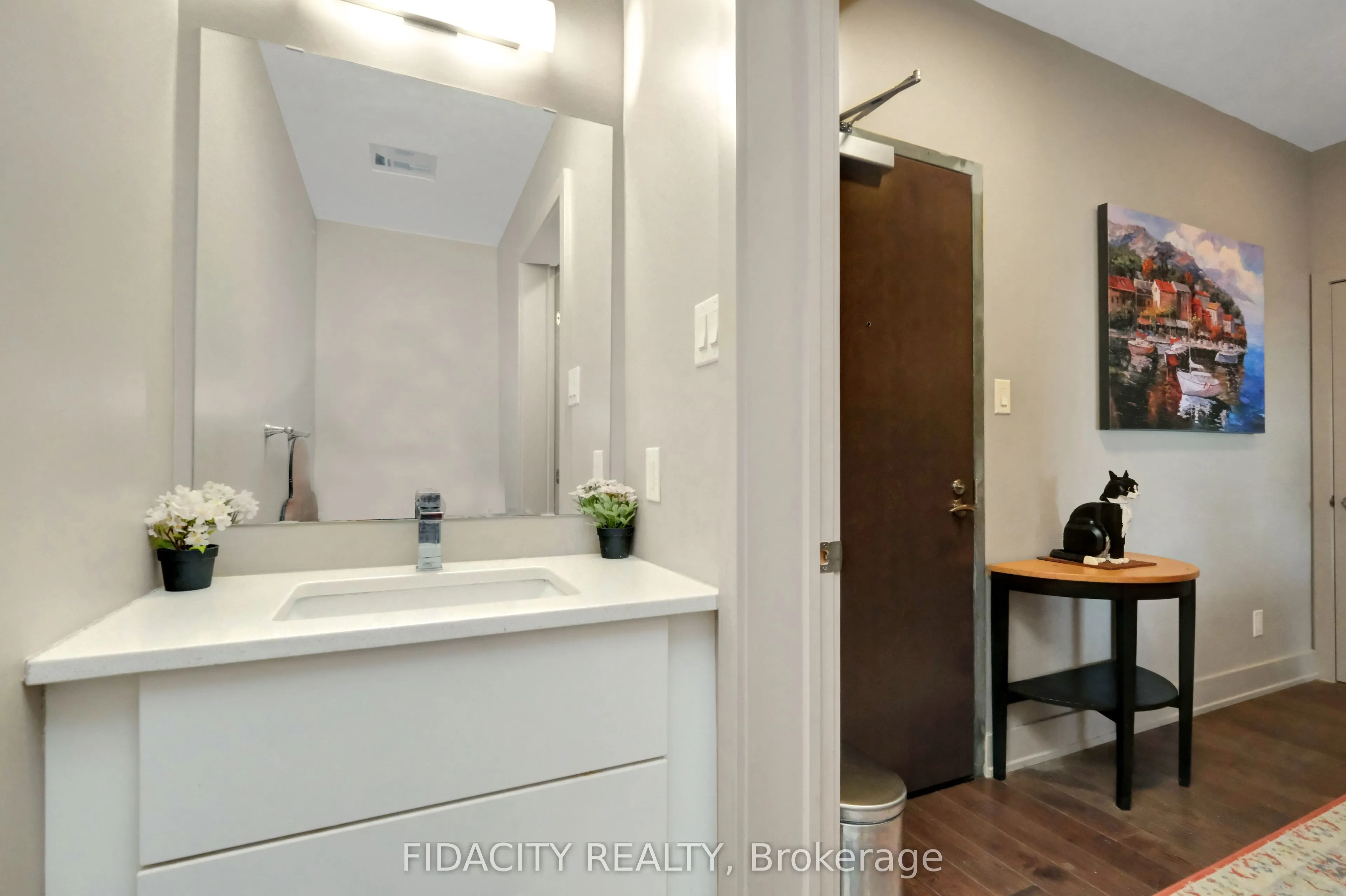 108 Richmond Road #609