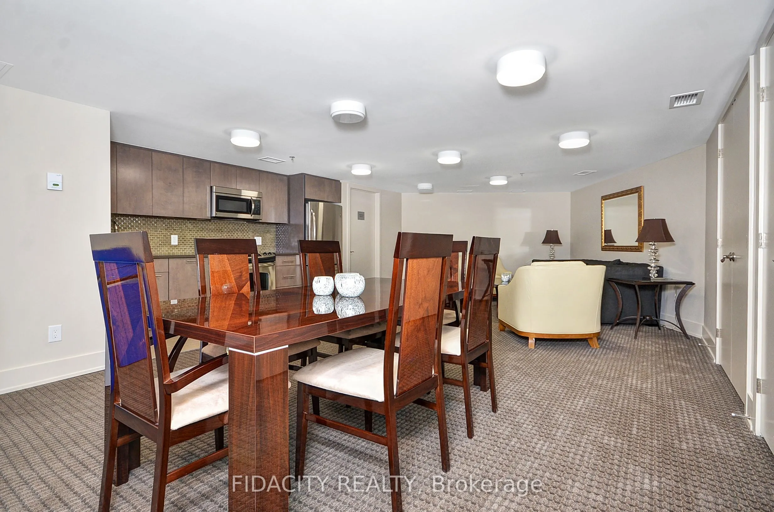 108 Richmond Road #609