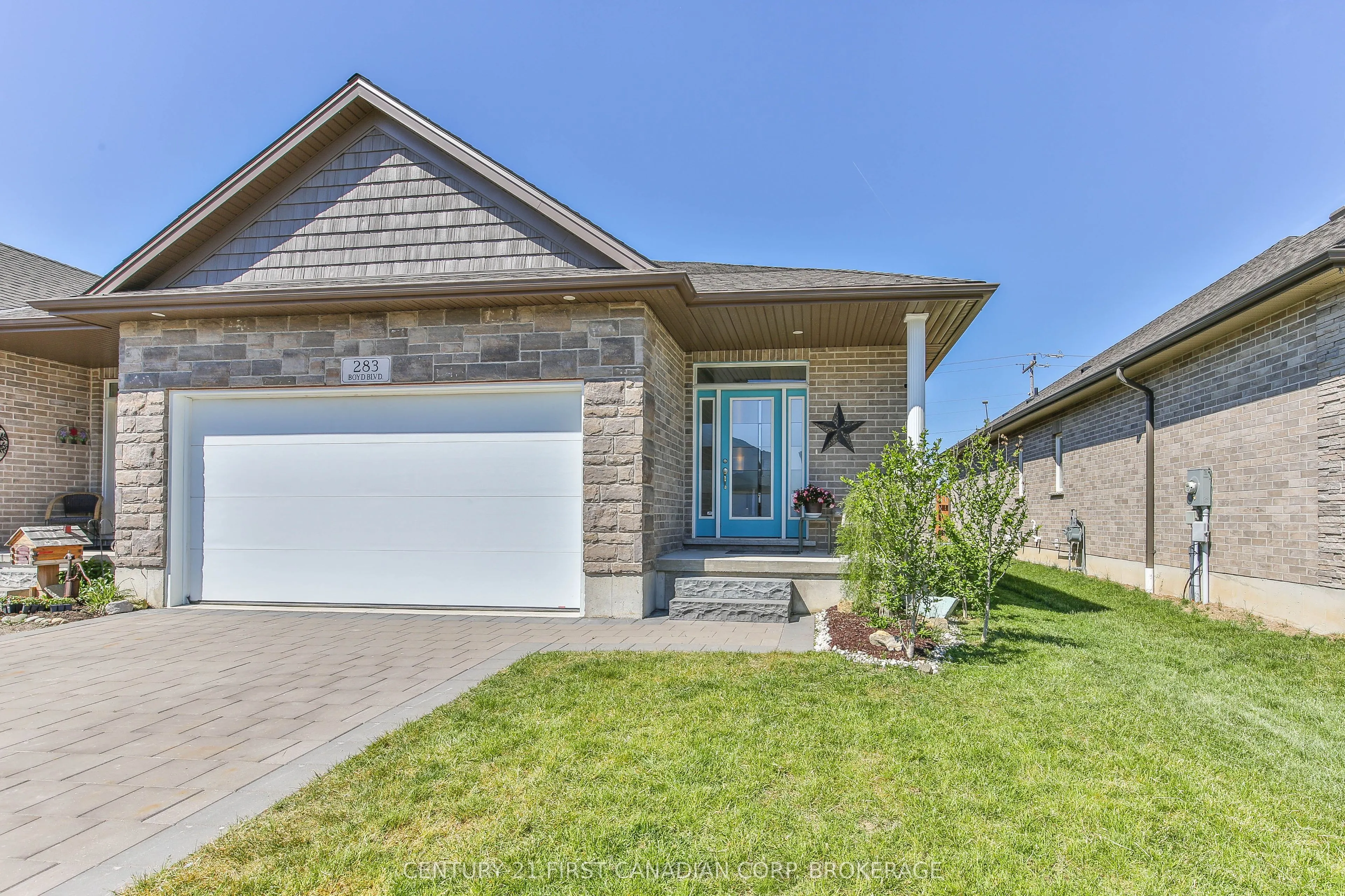 283 Boyd Boulevard