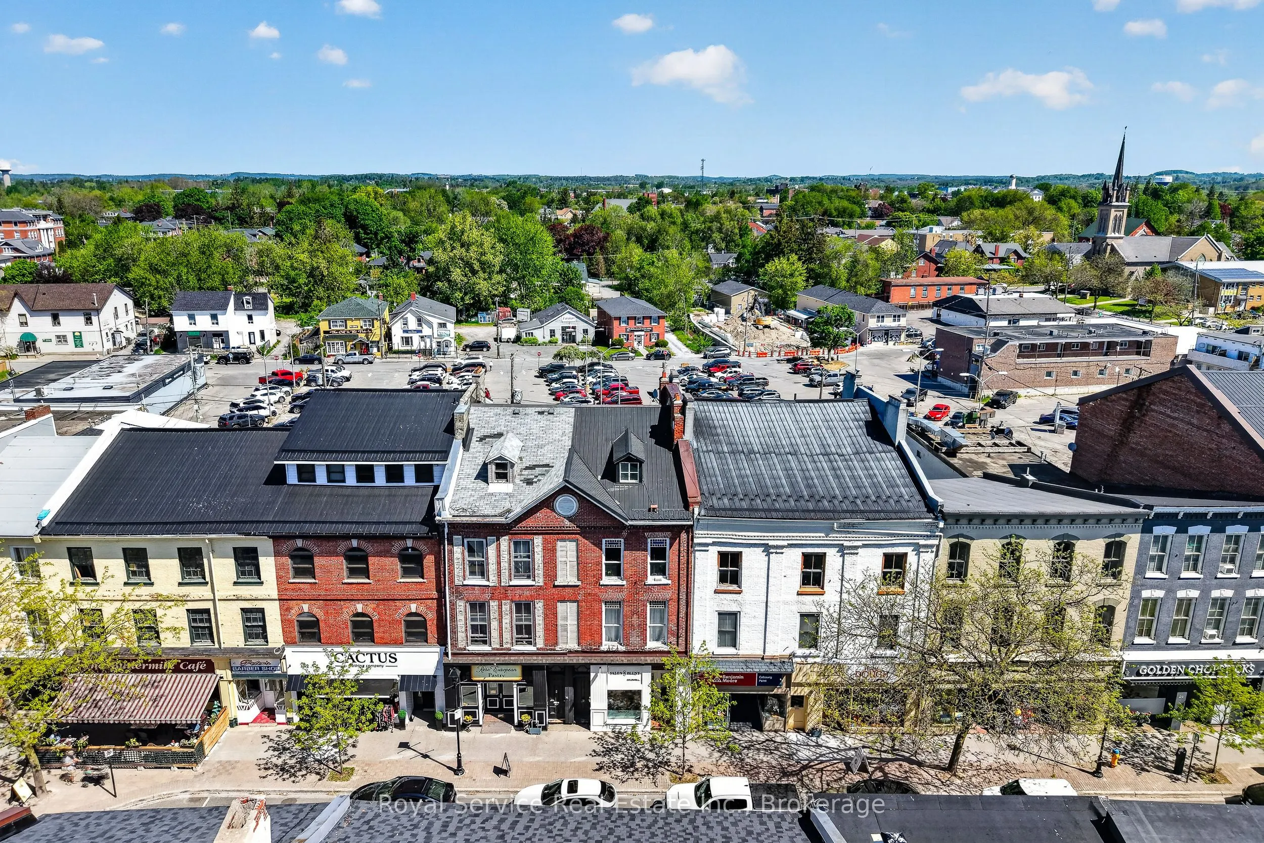 36 King St West King Street W