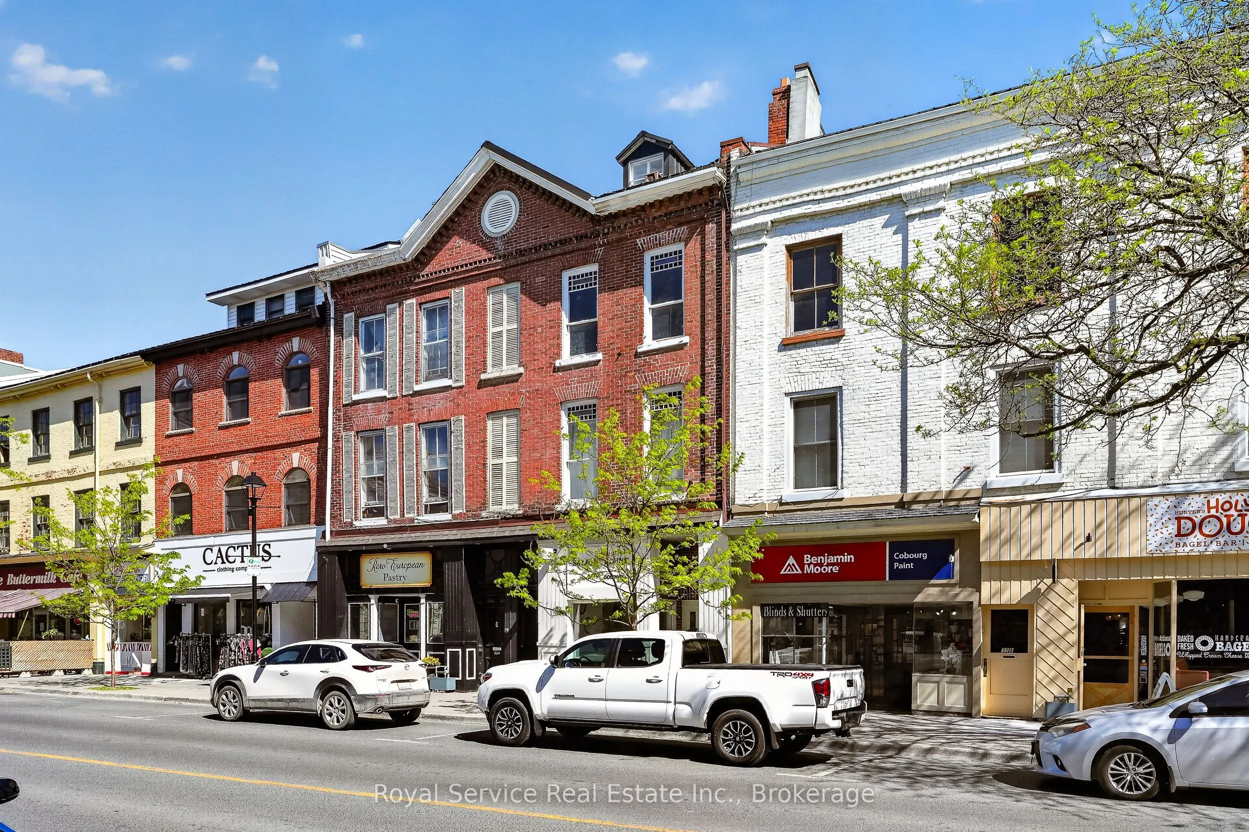 36 King St West King Street W