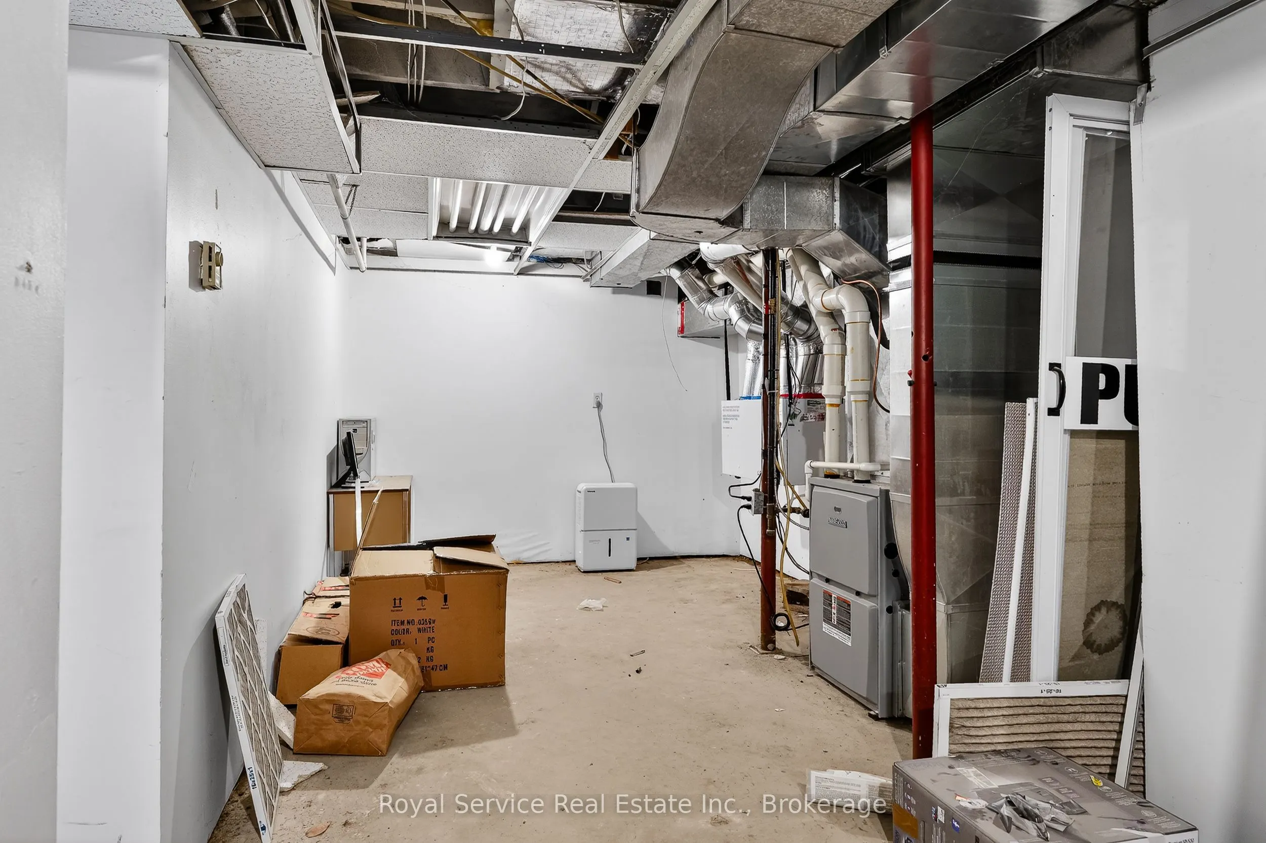 36 King St West King Street W