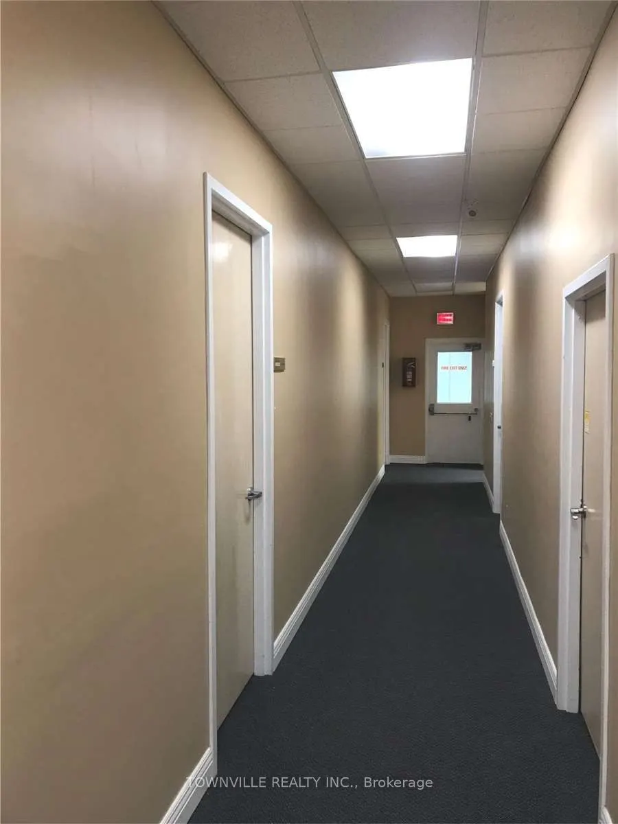 496 Albert Street #9