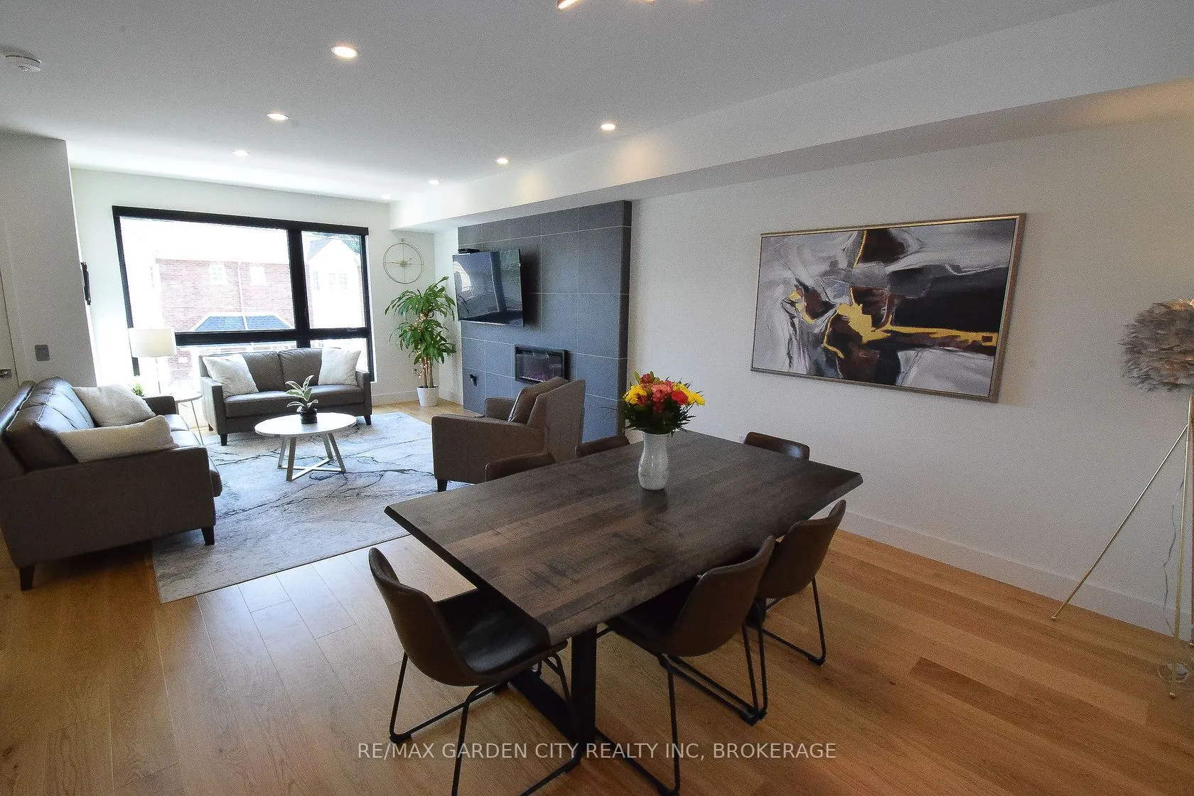 2 BROCK Street S #5