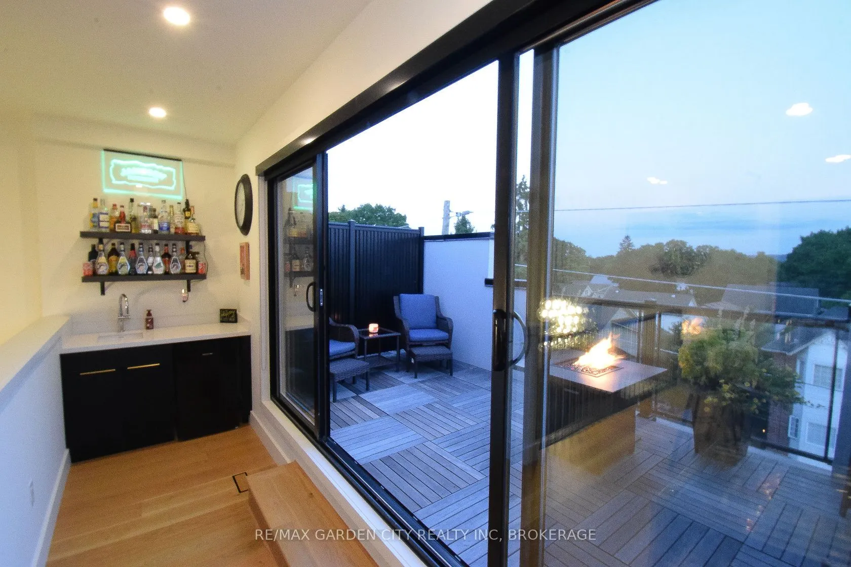 2 BROCK Street S #5