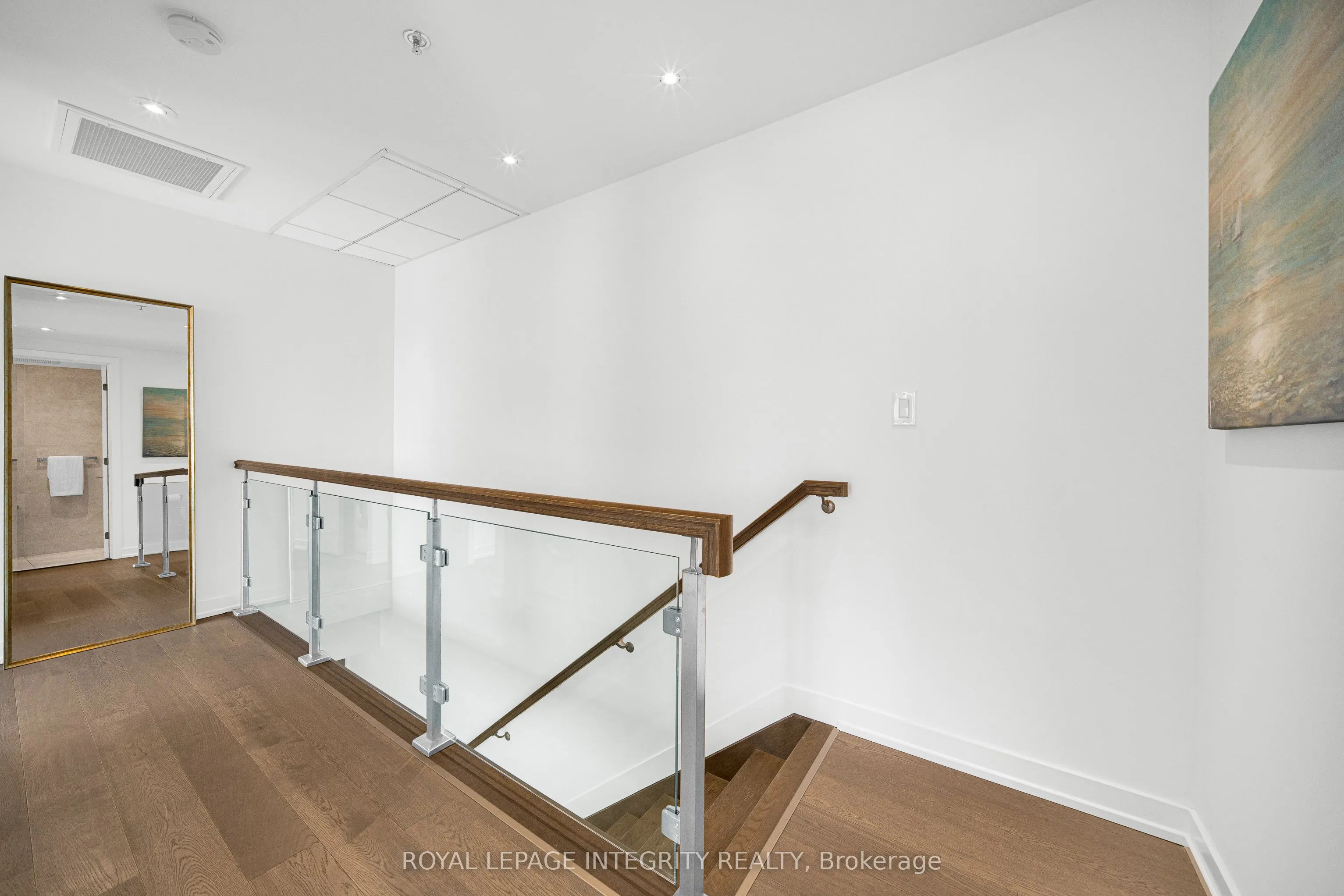 199 SLATER Street #2205