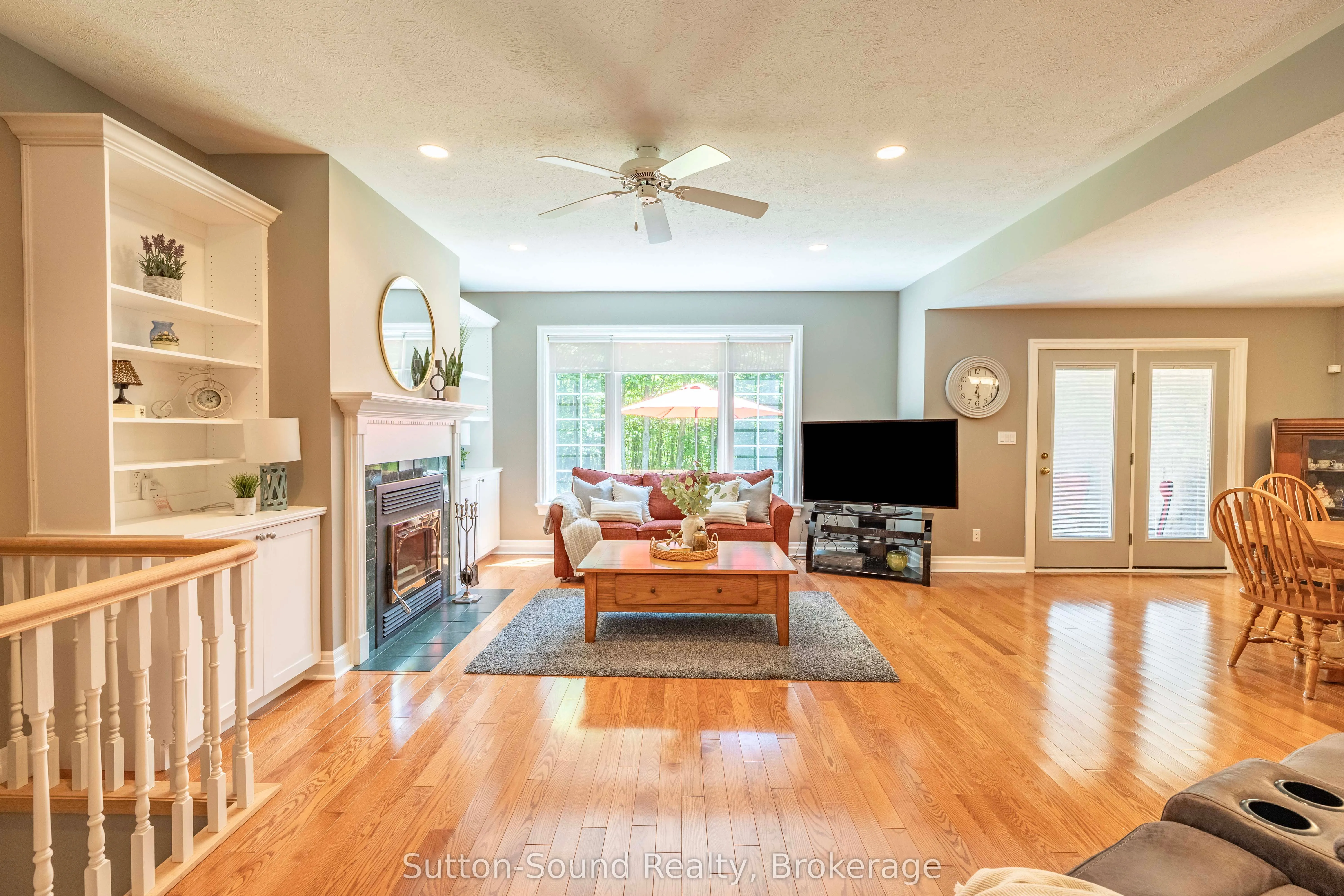 318761 Grey 1 Road