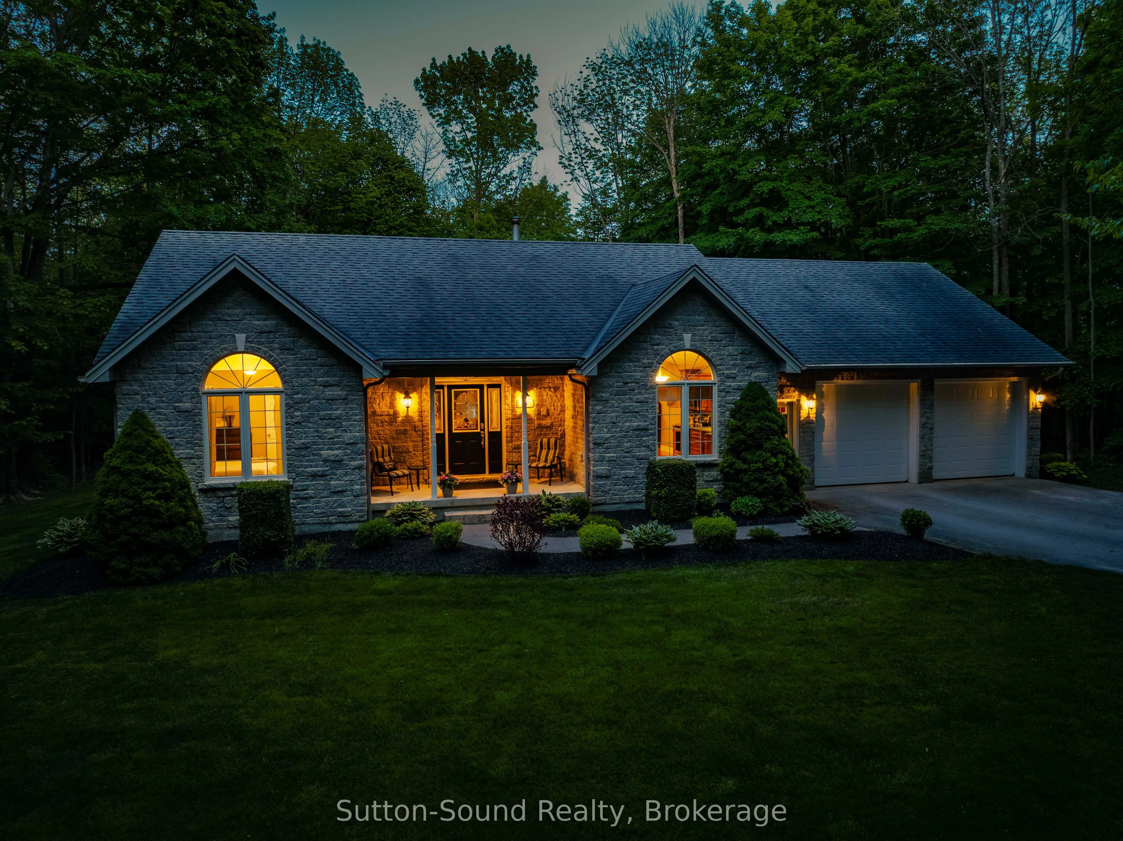 318761 Grey 1 Road