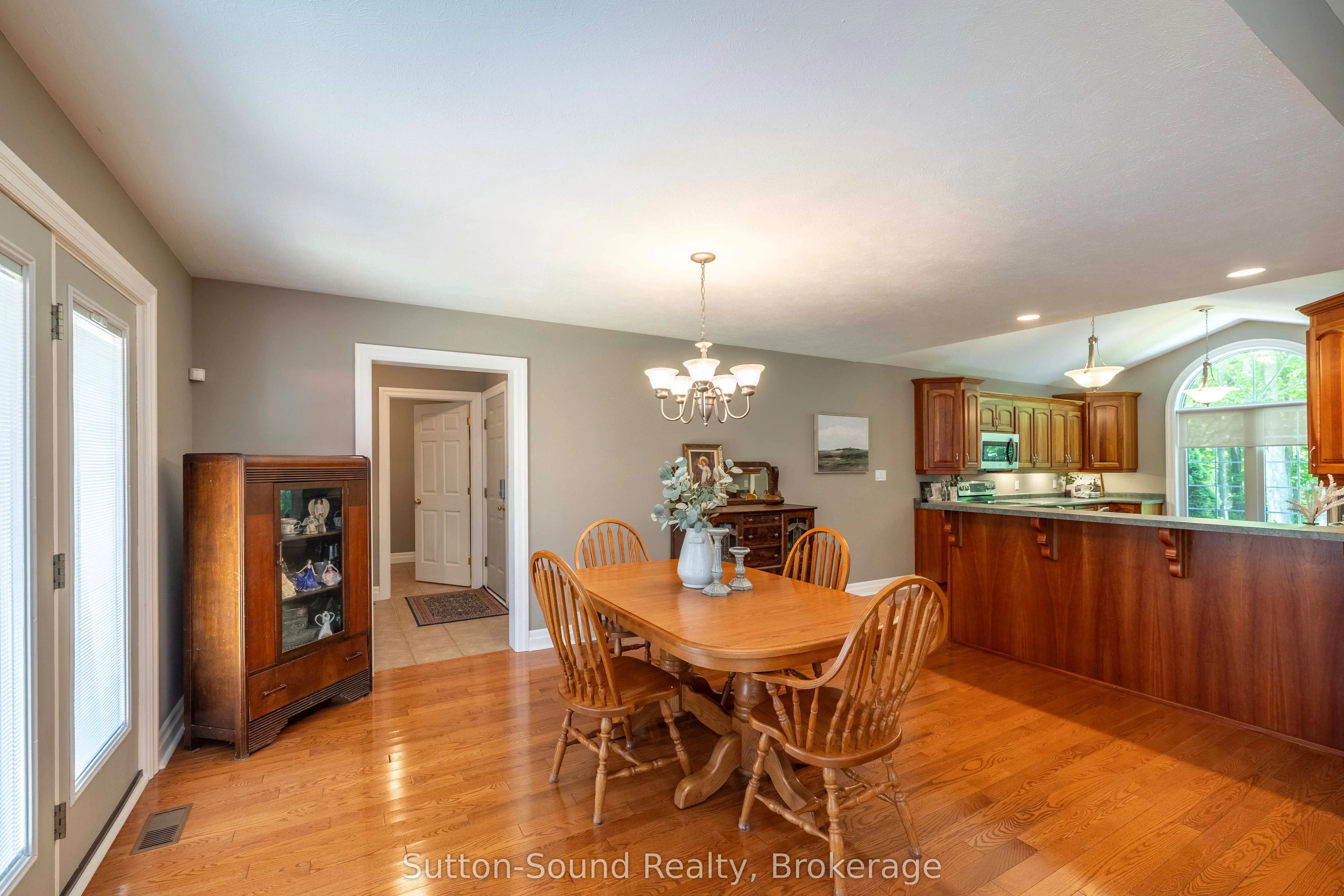 318761 Grey 1 Road