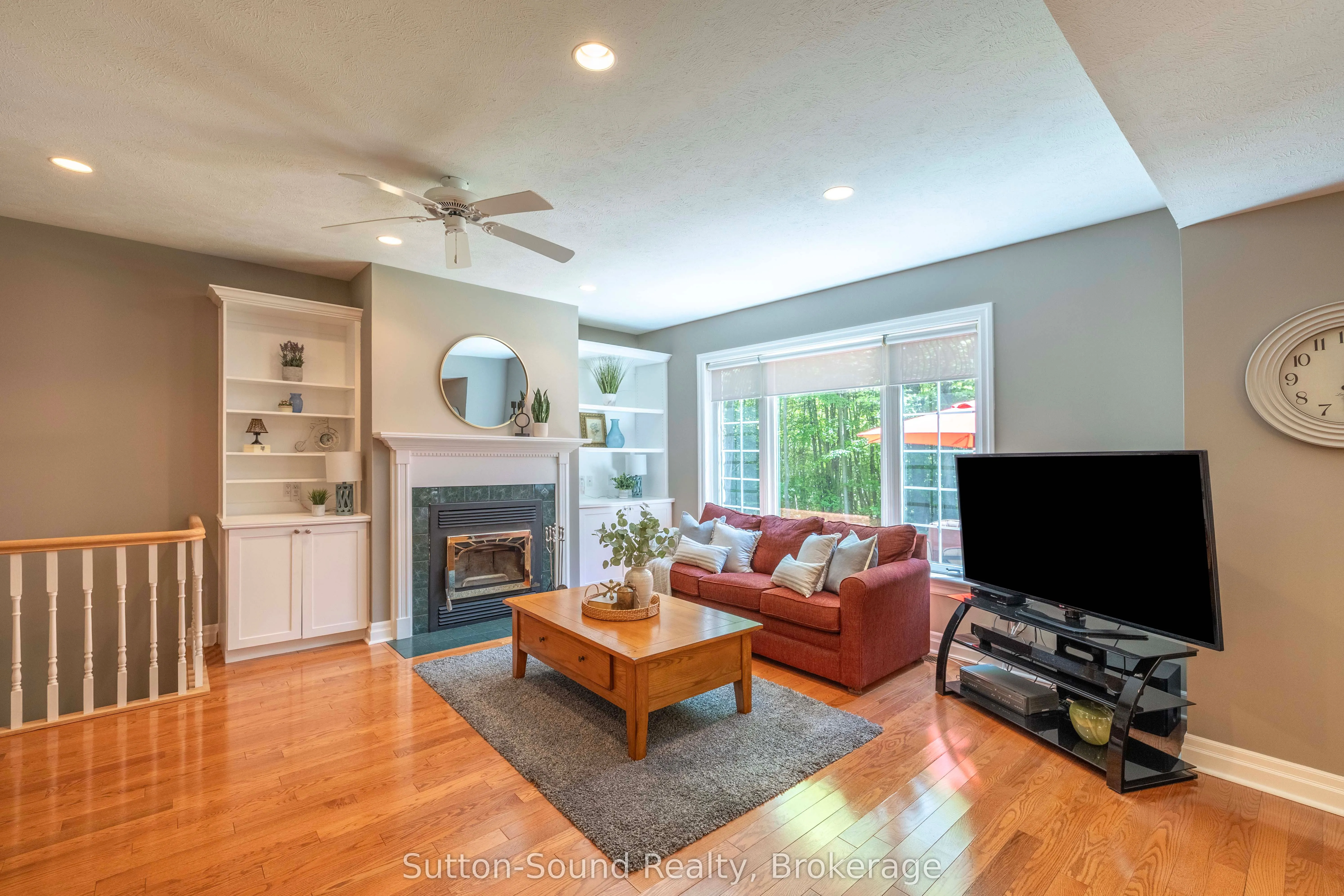 318761 Grey 1 Road