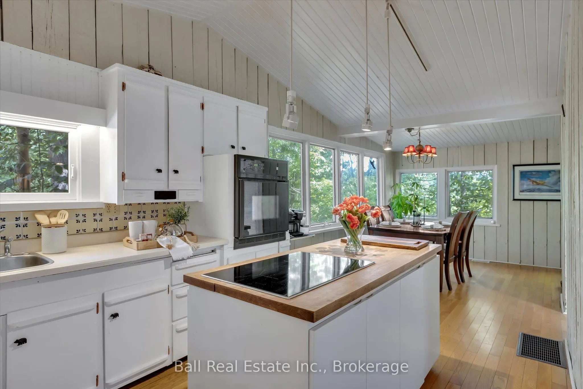 2476 County Rd 46