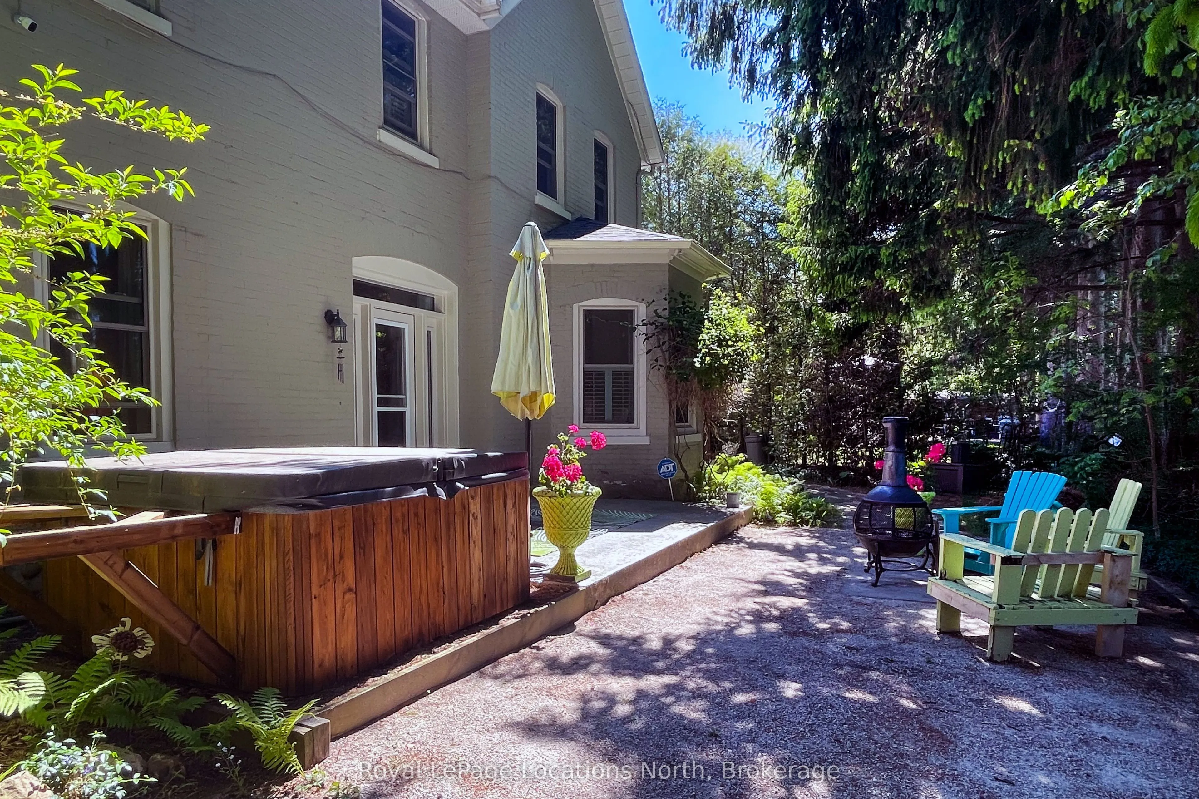 44 Parkview Avenue