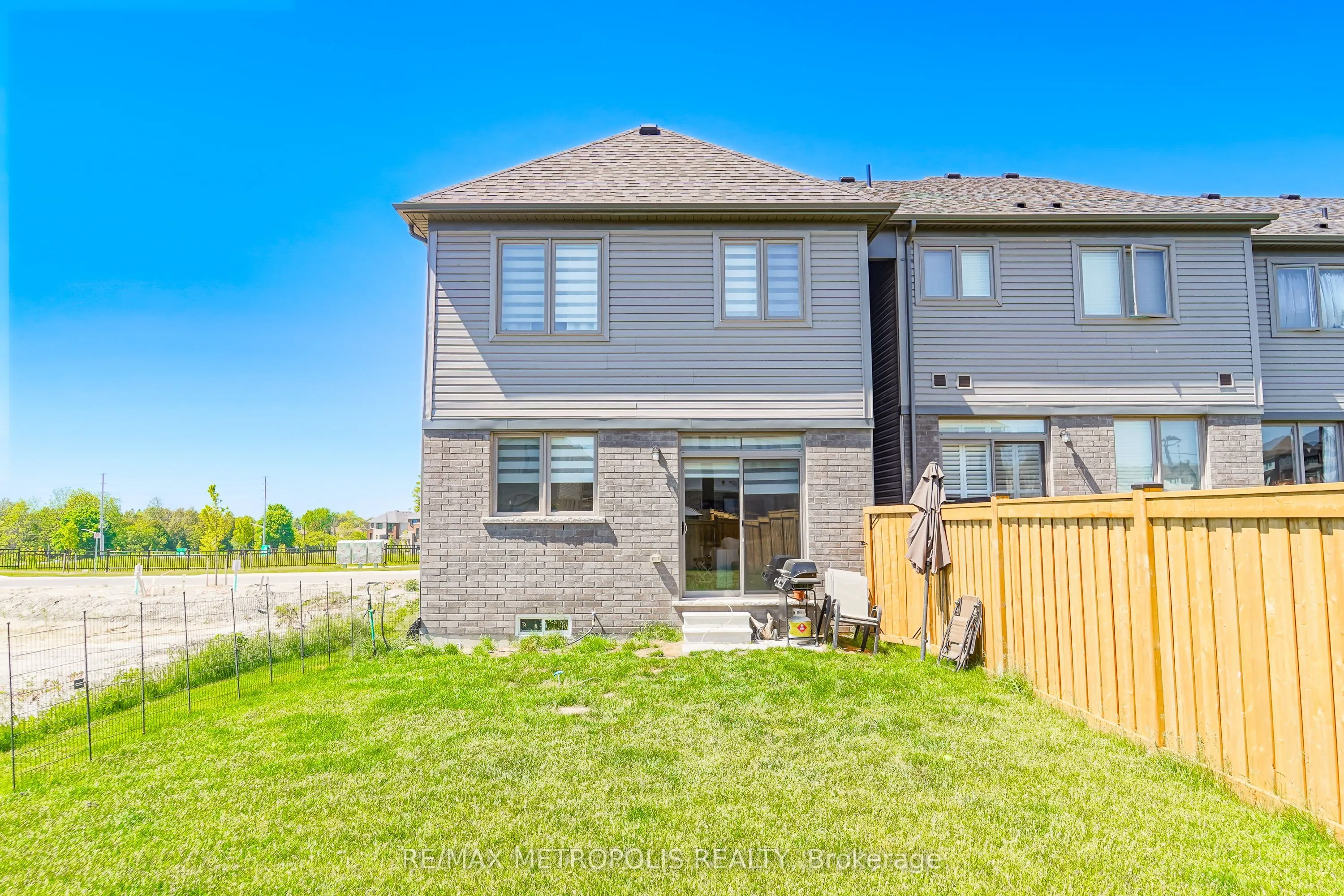 421 TREVOR Street
