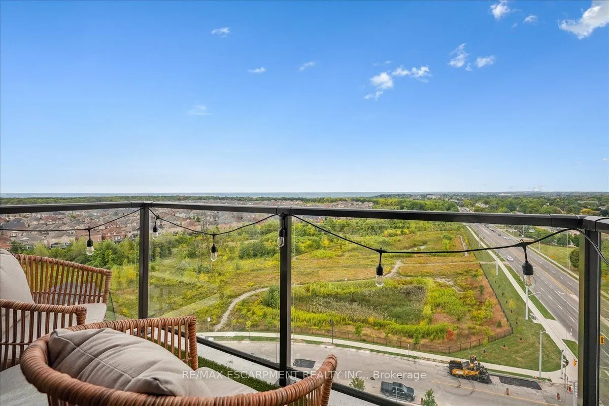 450 Dundas Street E #1001