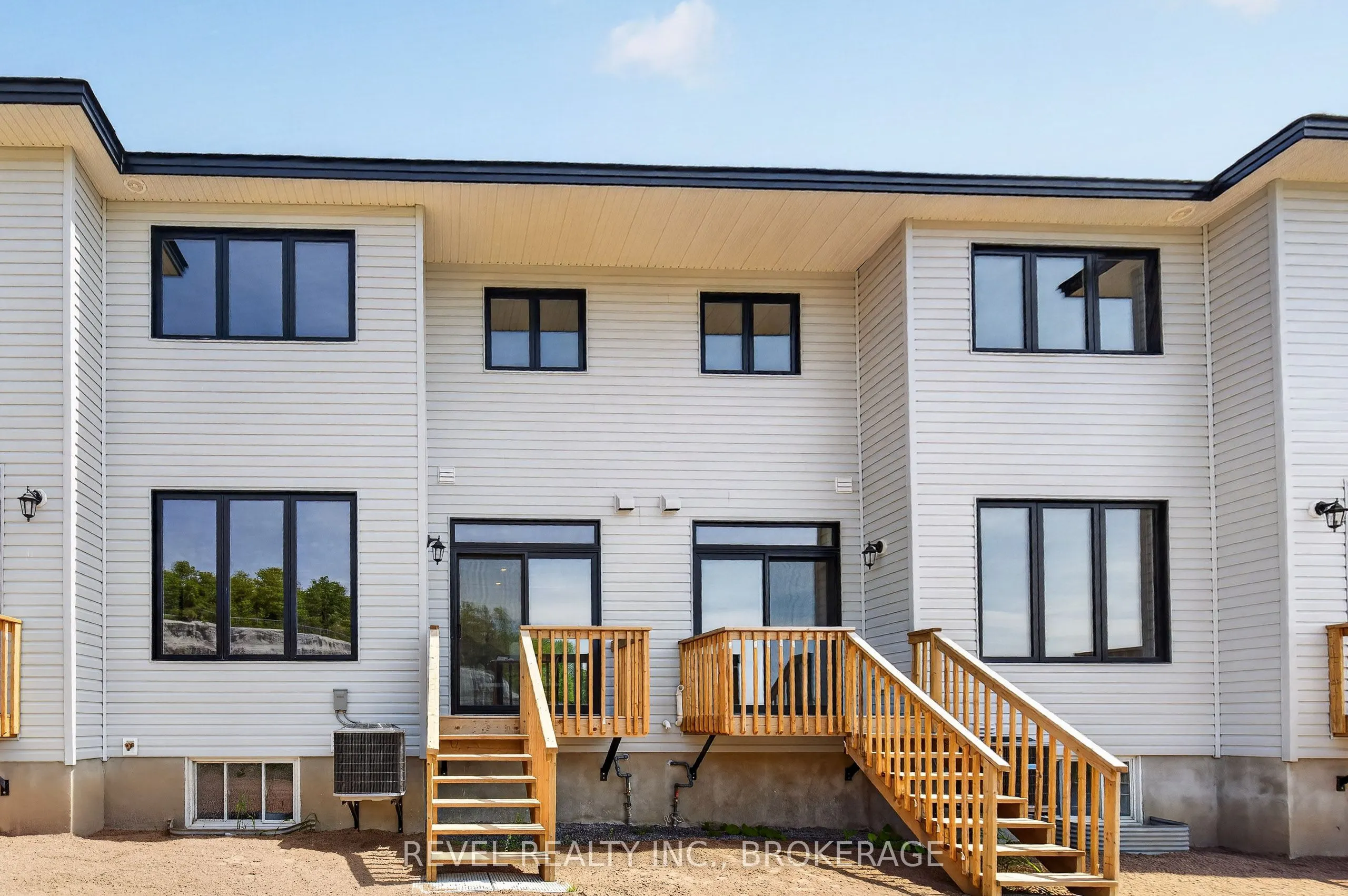 326 Dockside Drive