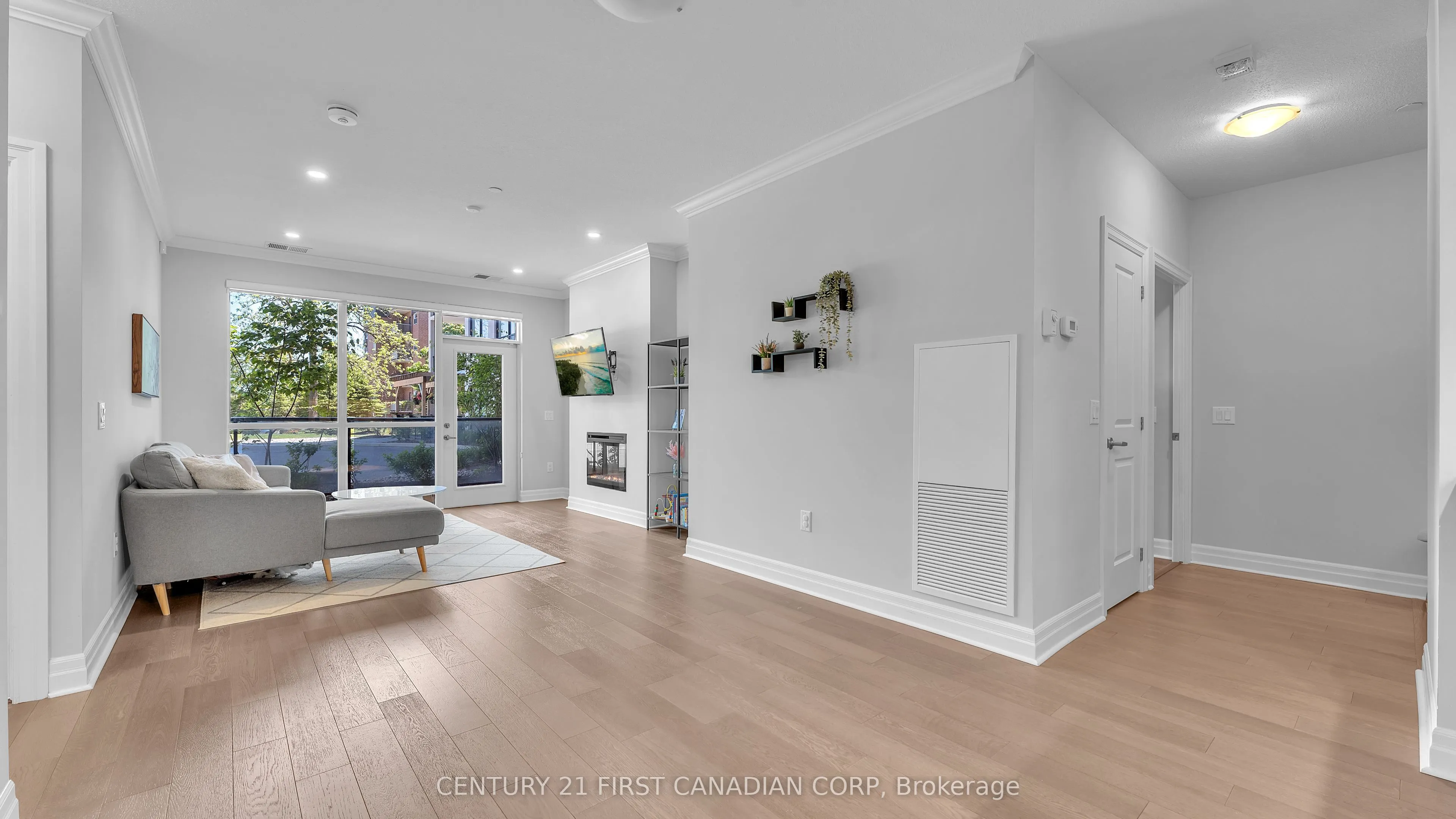 1200 Commissioners Road W #118