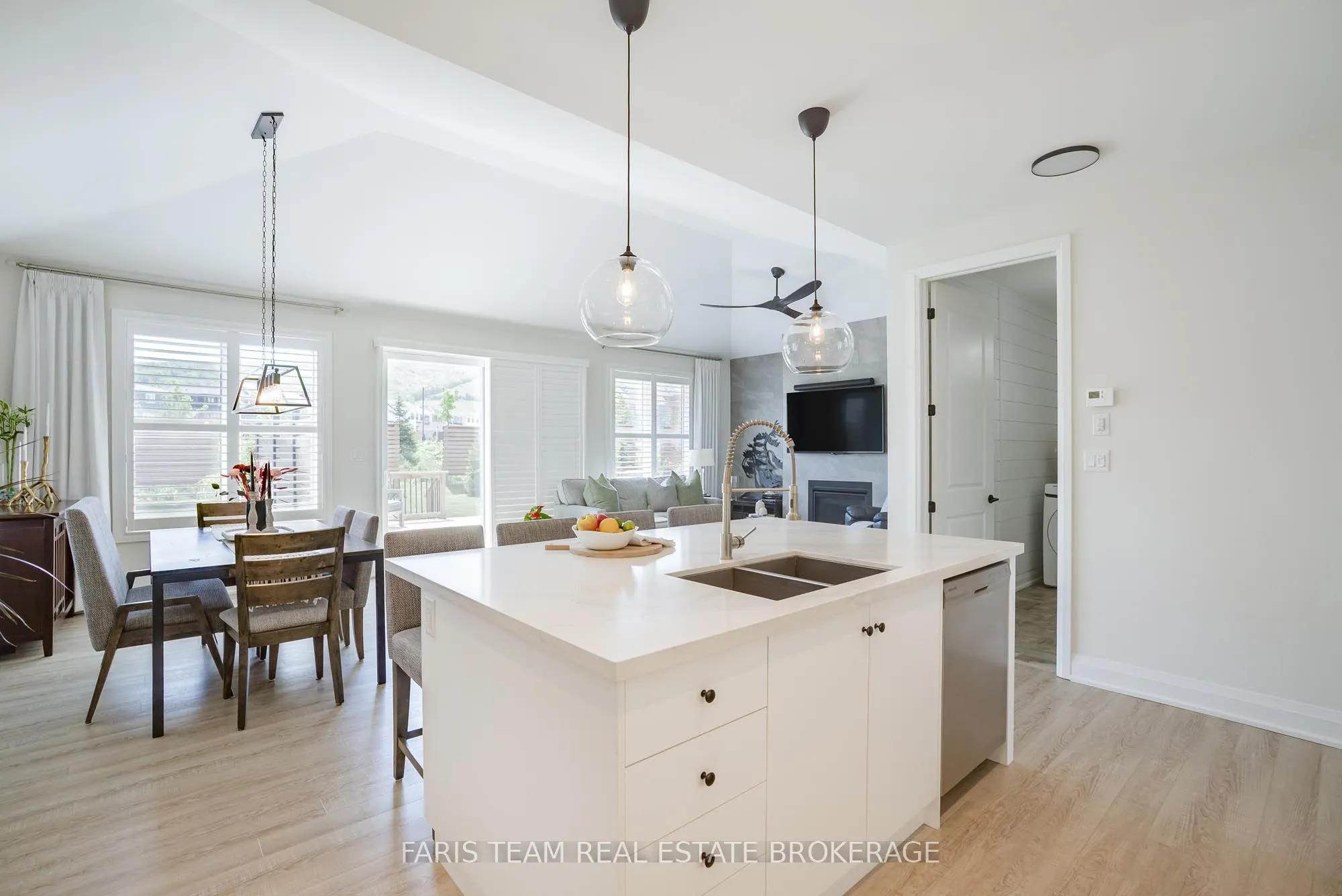 107 Stillwater Crescent