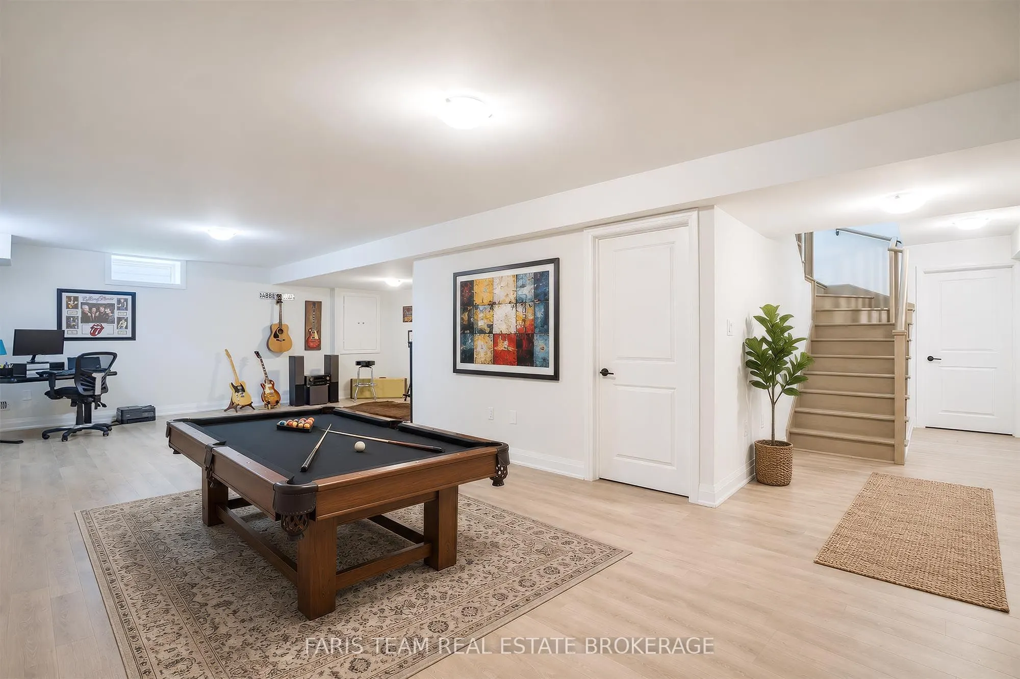107 Stillwater Crescent