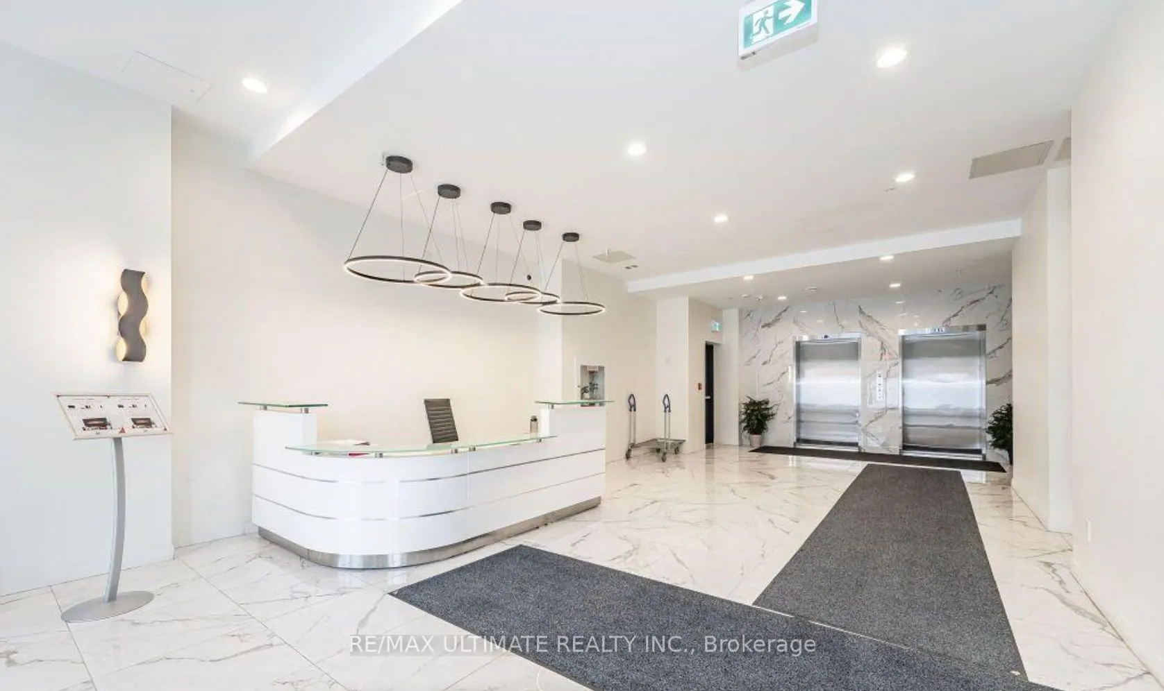 128 King Street N #710