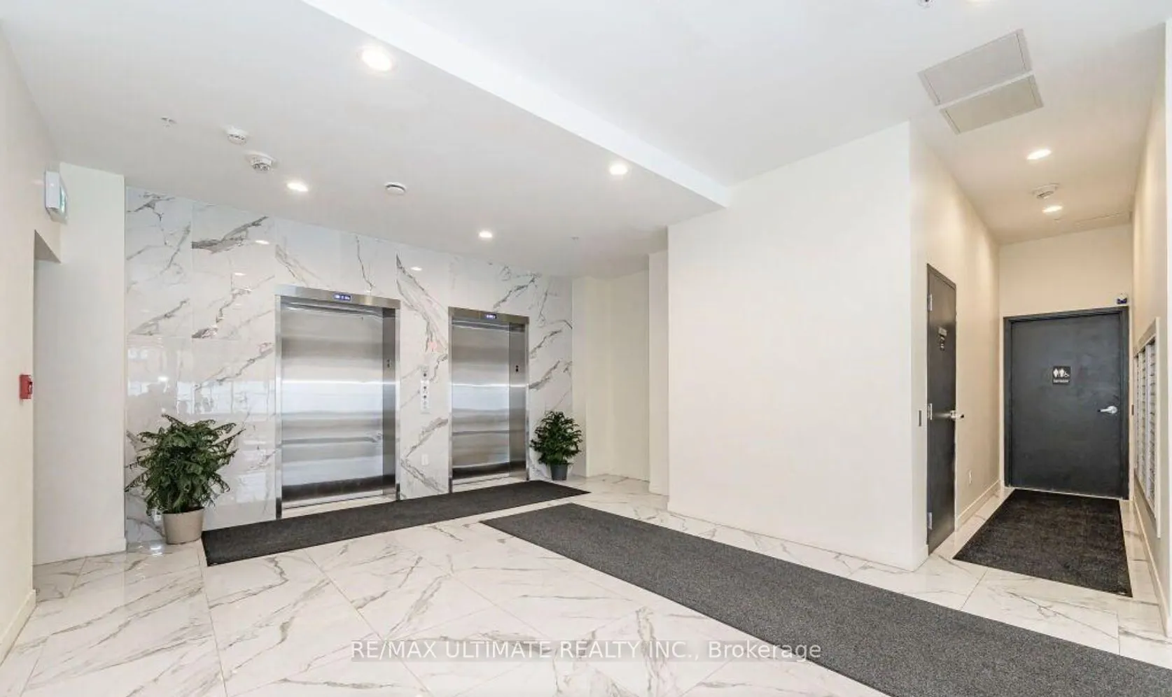 128 King Street N #710