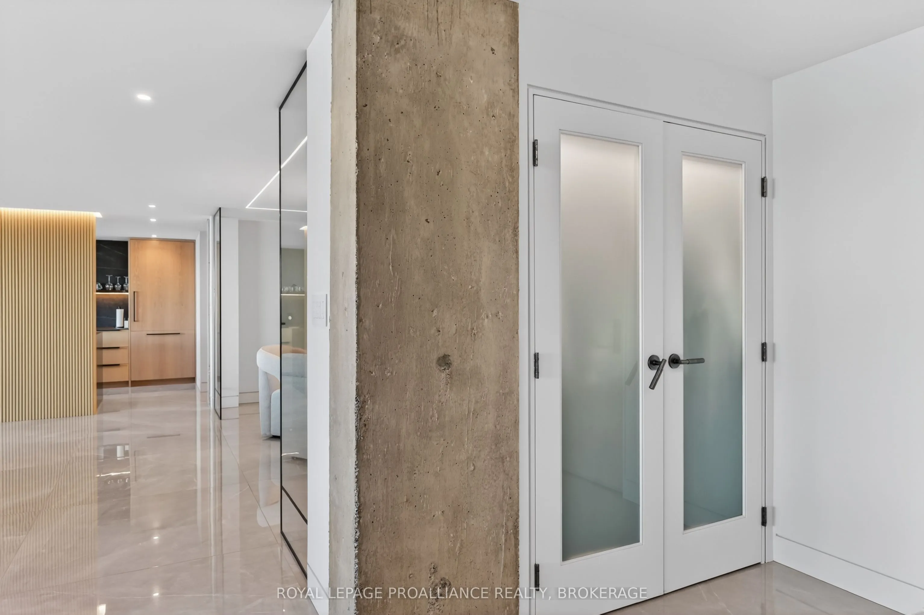165 Ontario Street #505