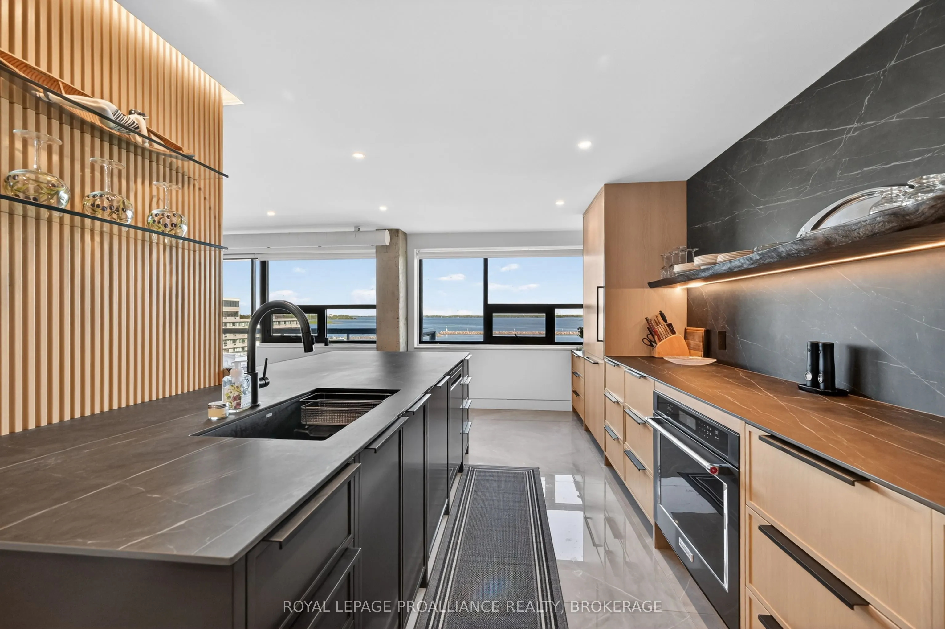 165 Ontario Street #505