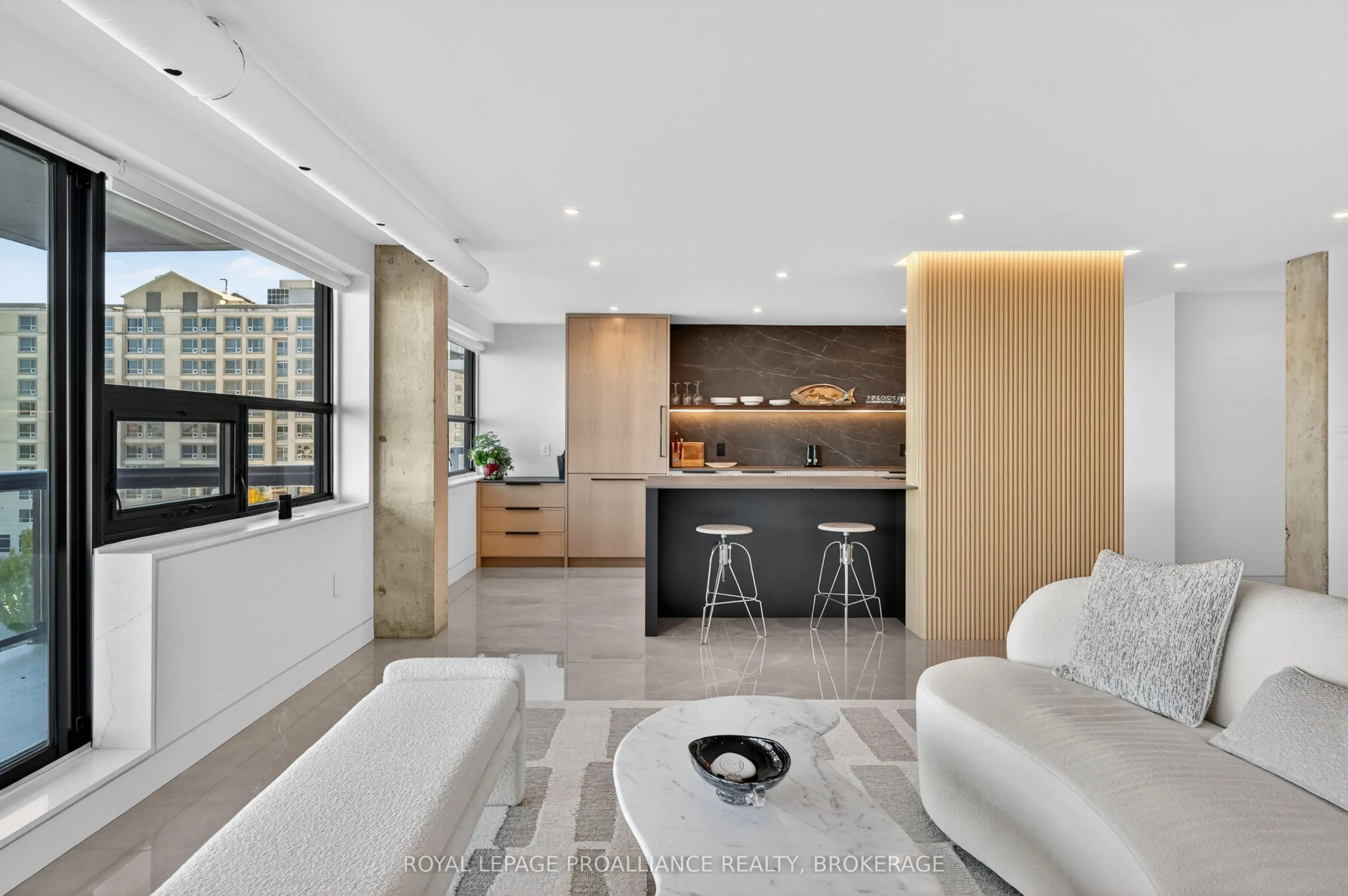 165 Ontario Street #505