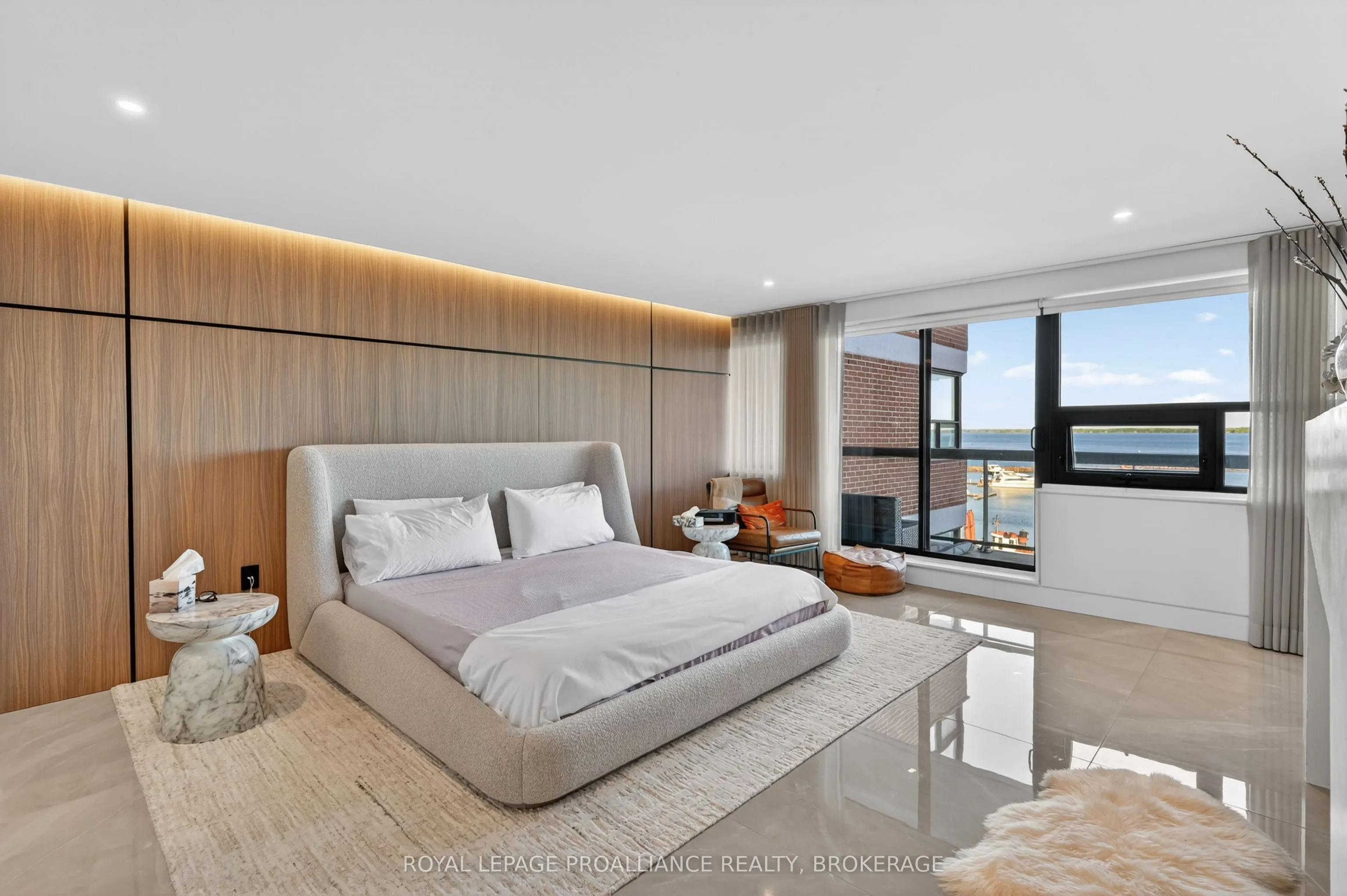 165 Ontario Street #505