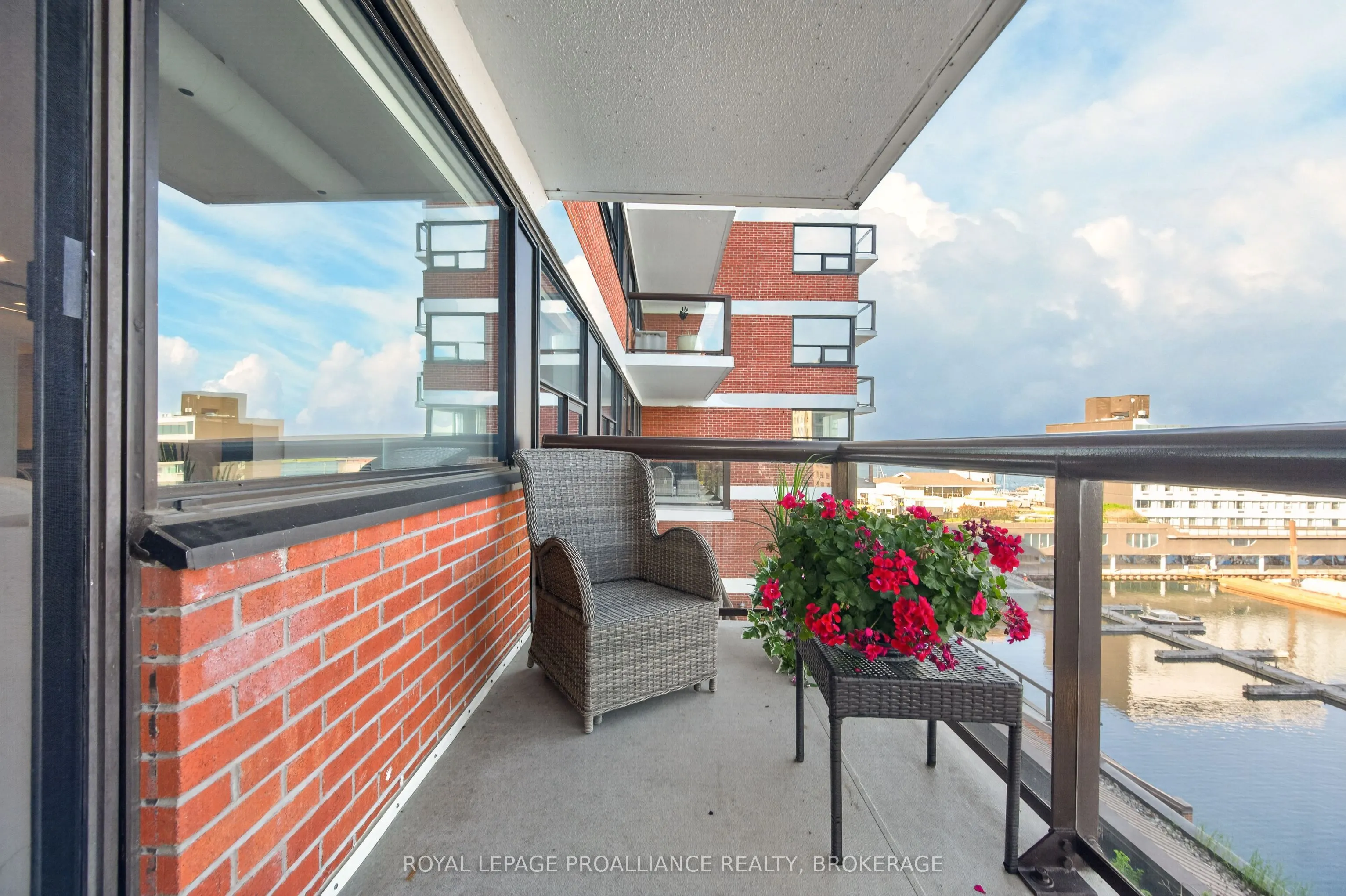 165 Ontario Street #505