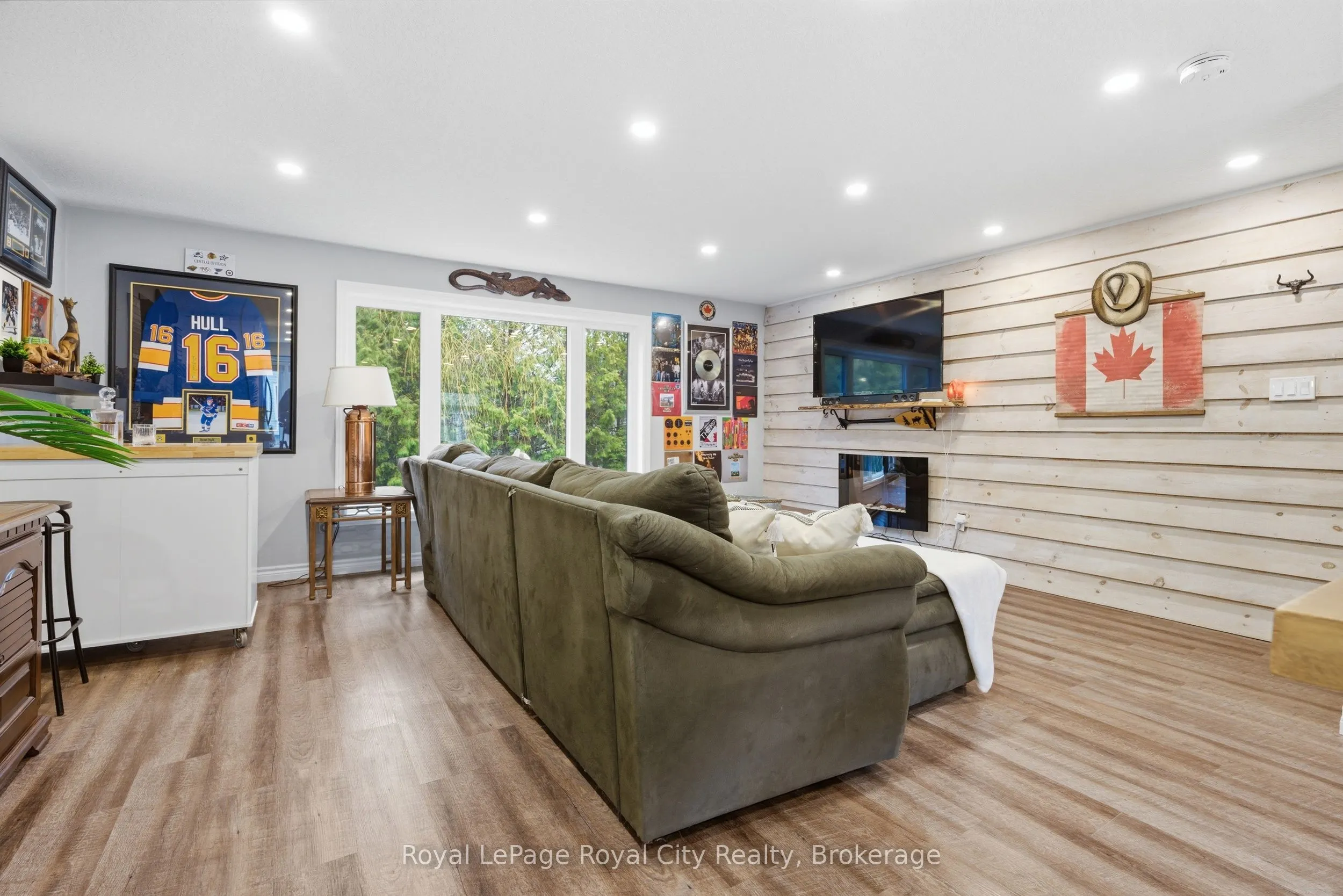 320 Alma Street #13