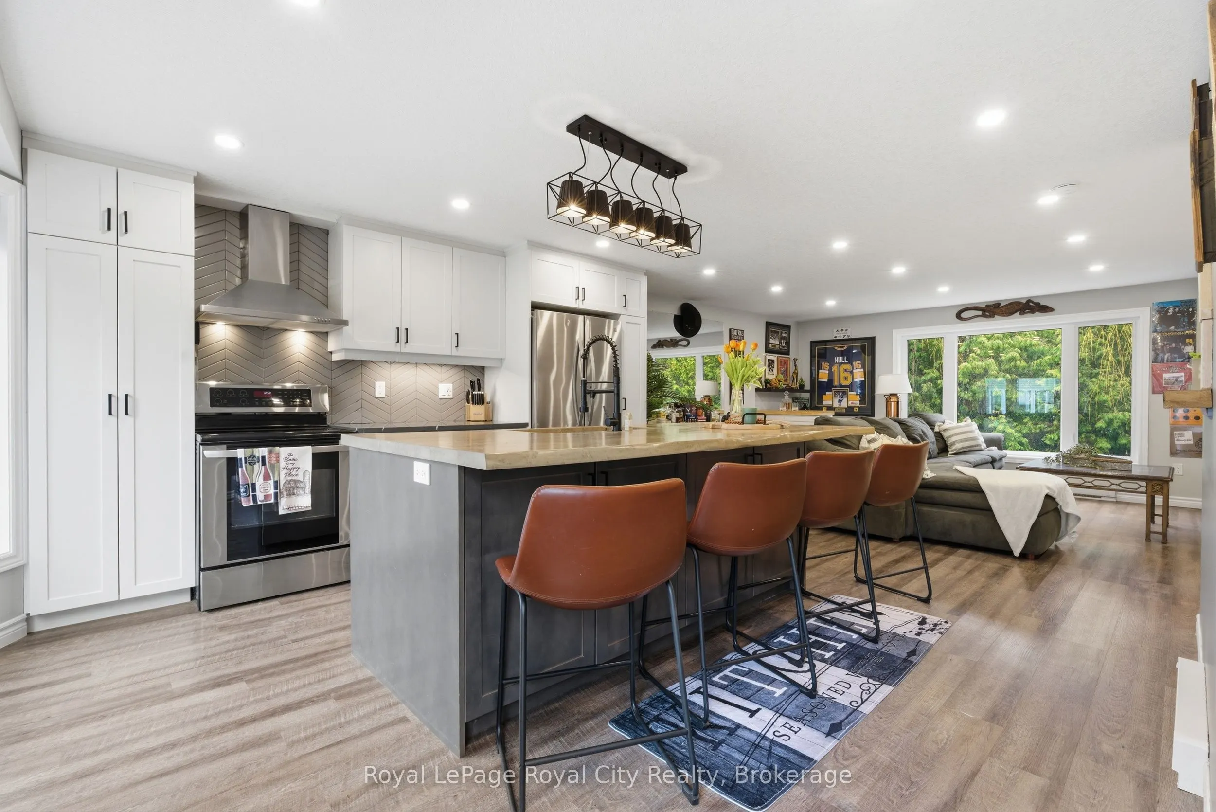 320 Alma Street #13