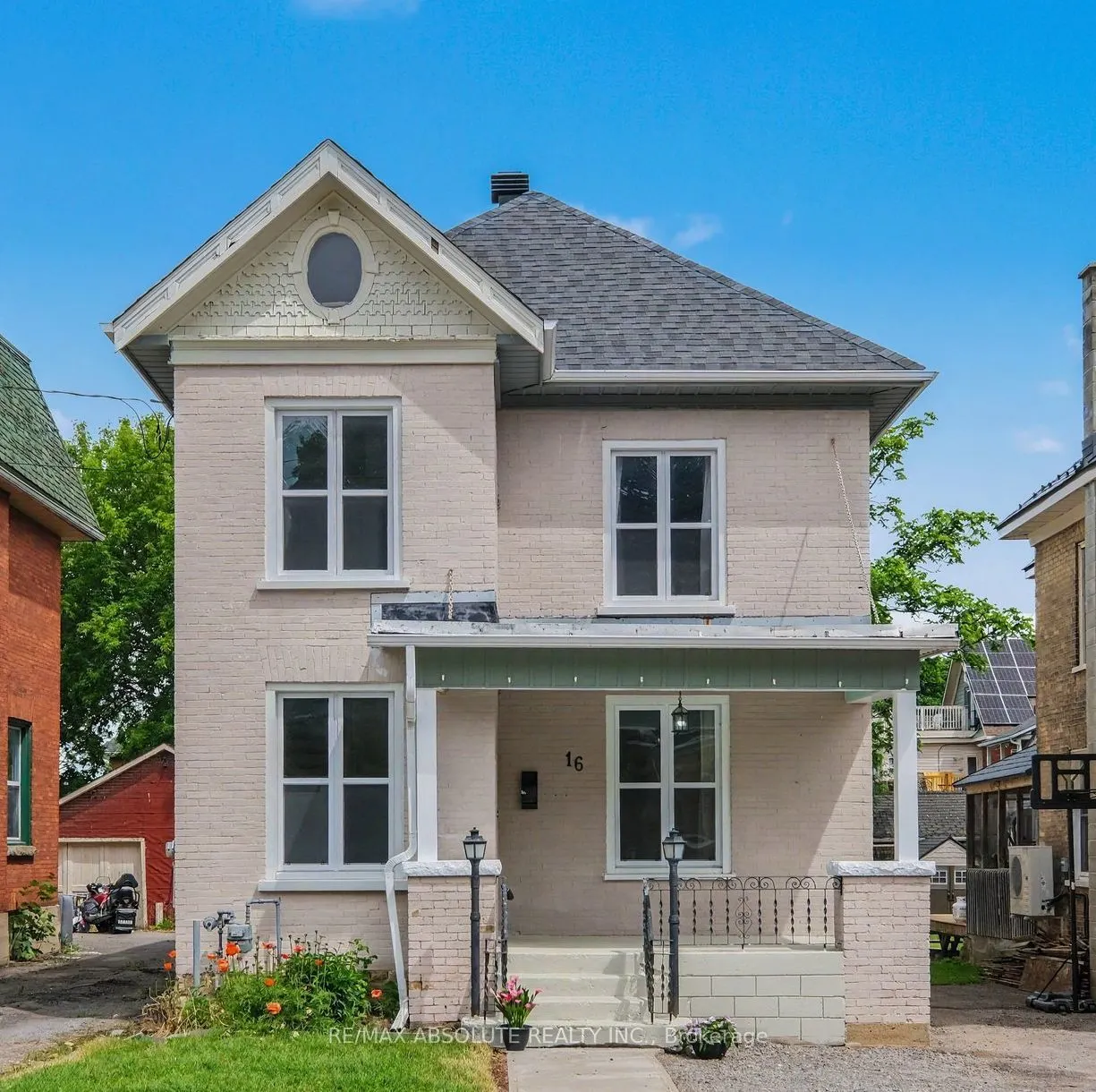 16 Glen Avenue