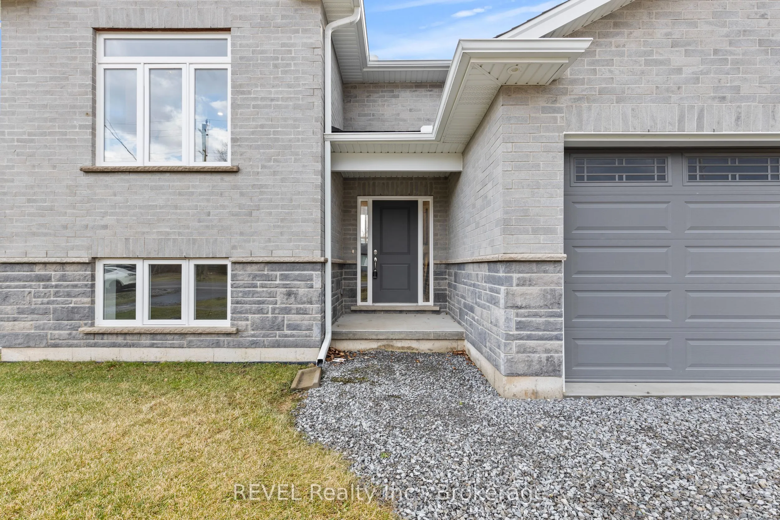 735 Dominion Road
