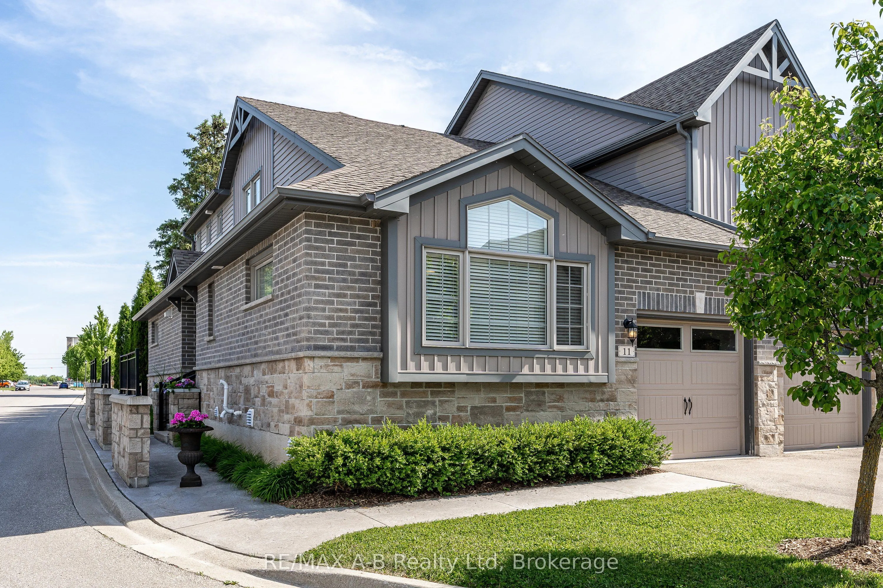 55 Harrison Street #11