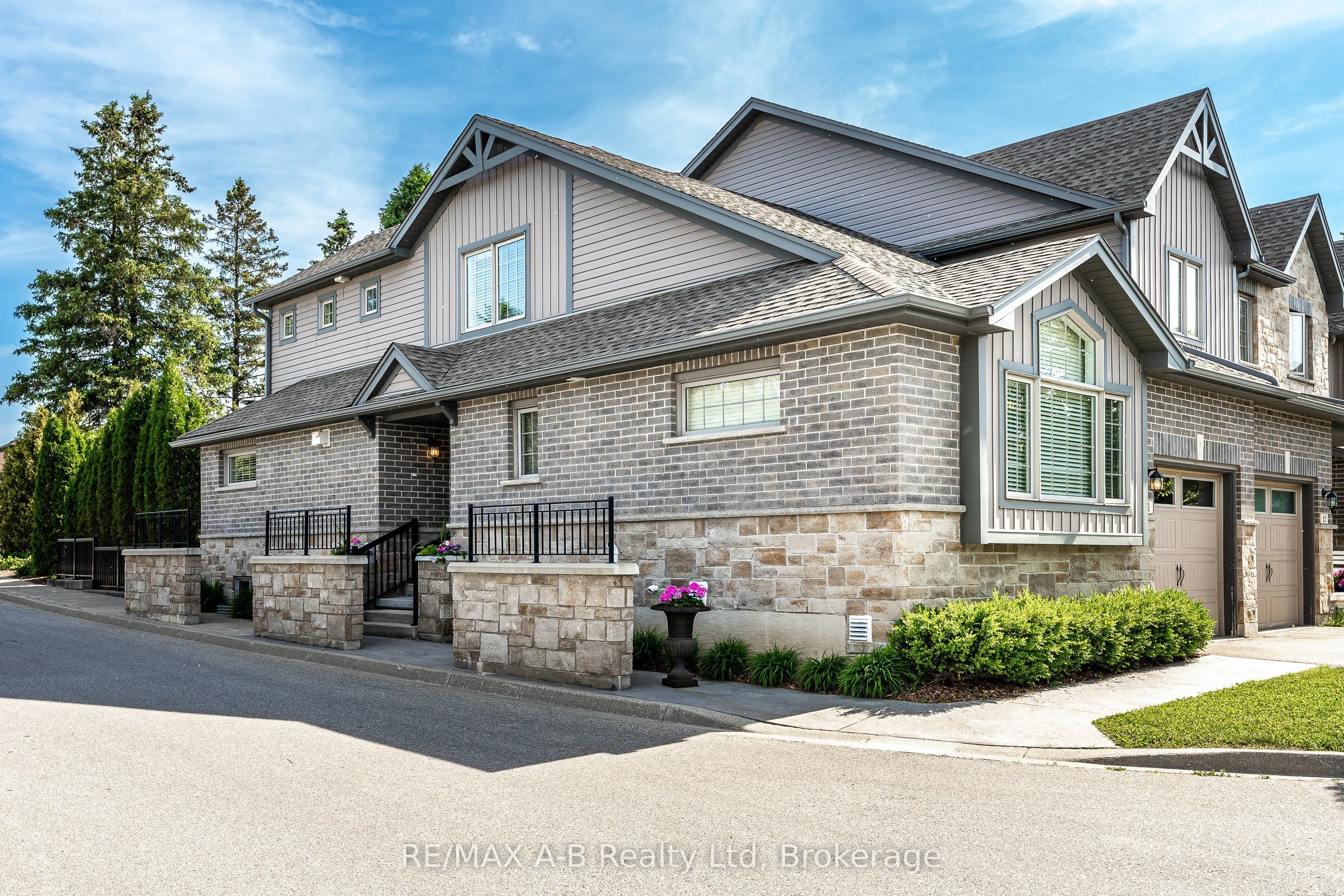 55 Harrison Street #11