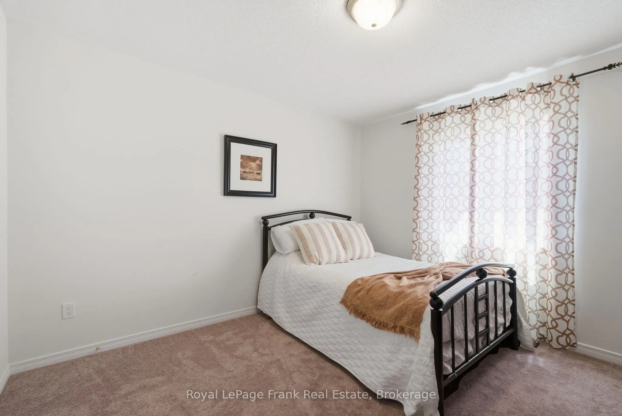 56 Deacon Crescent