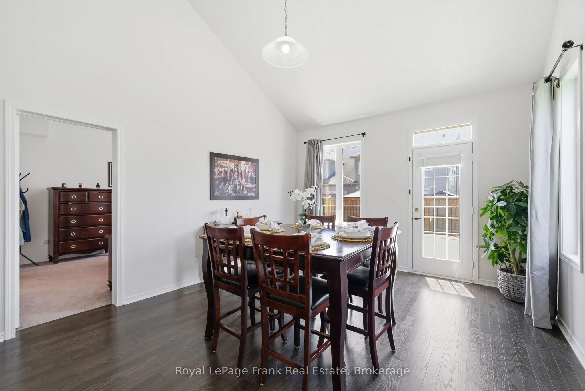 56 Deacon Crescent